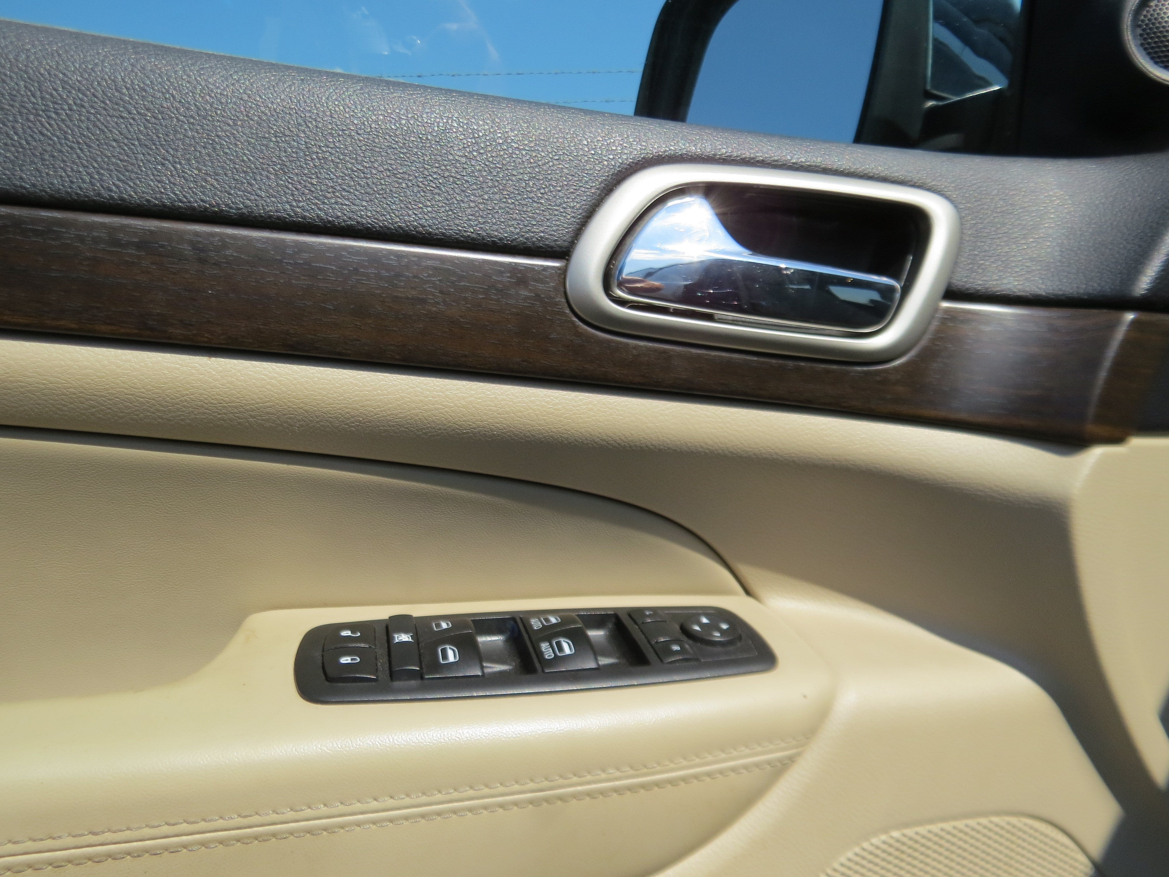 2017 Jeep Grand Cherokee Laredo 4x2