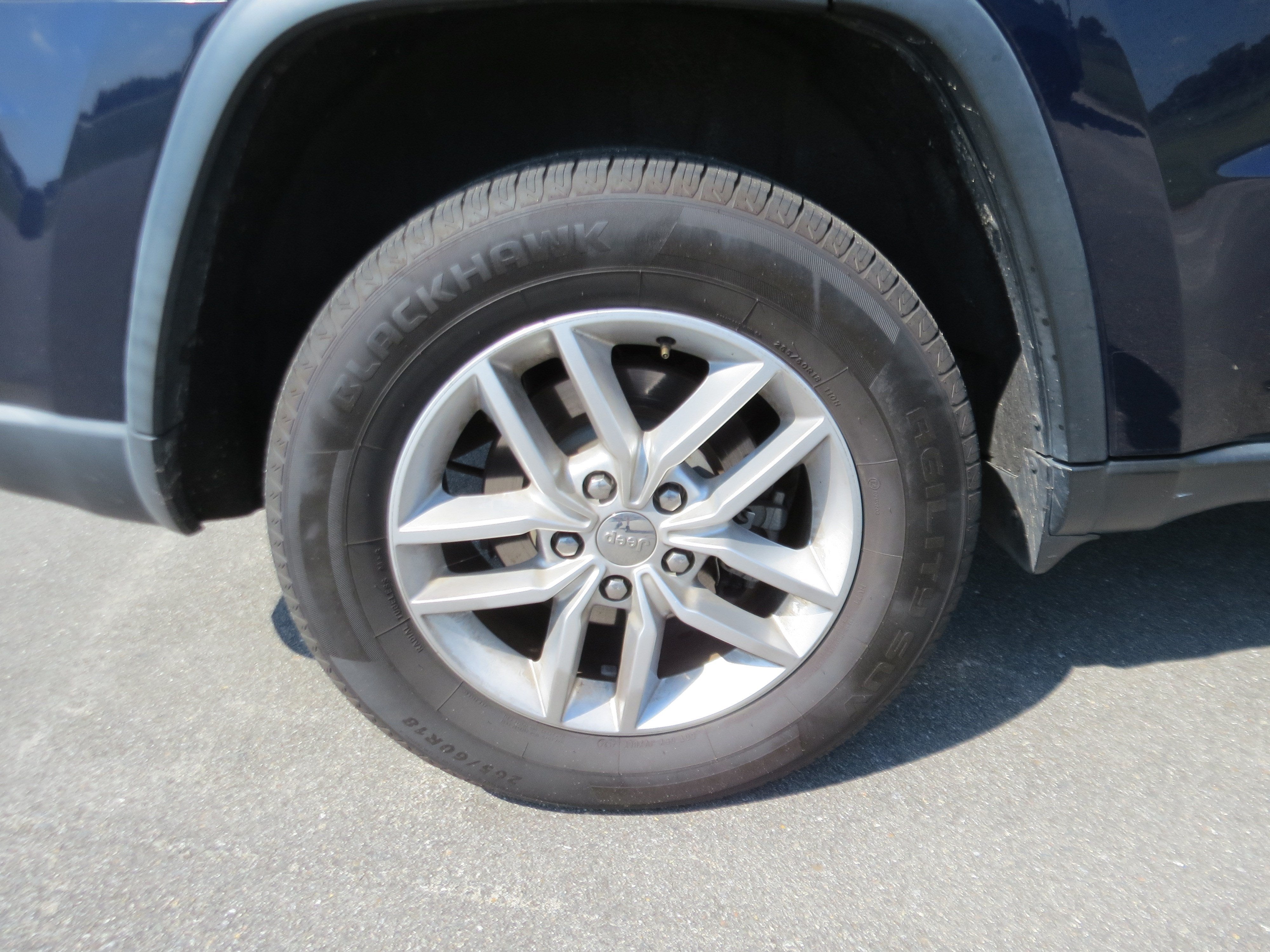 2017 Jeep Grand Cherokee Laredo 4x2