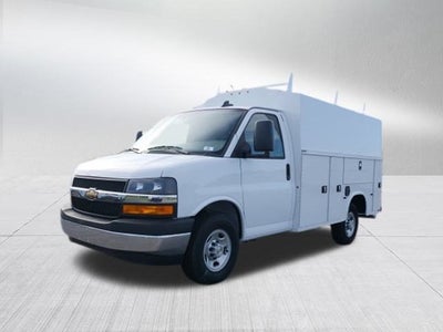 2025 Chevrolet Express Cutaway 3500 1WT