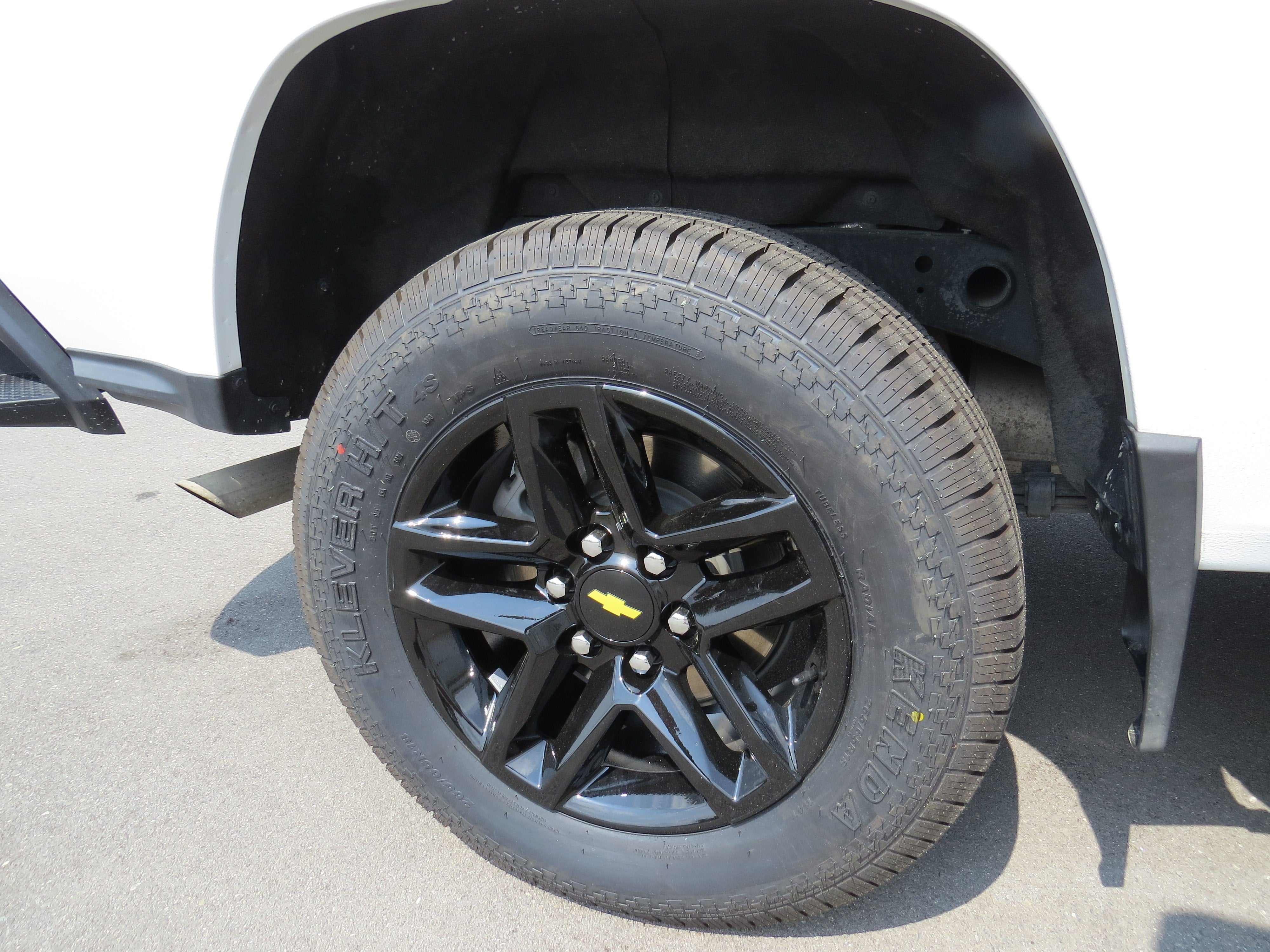 2024 Chevrolet Colorado WT