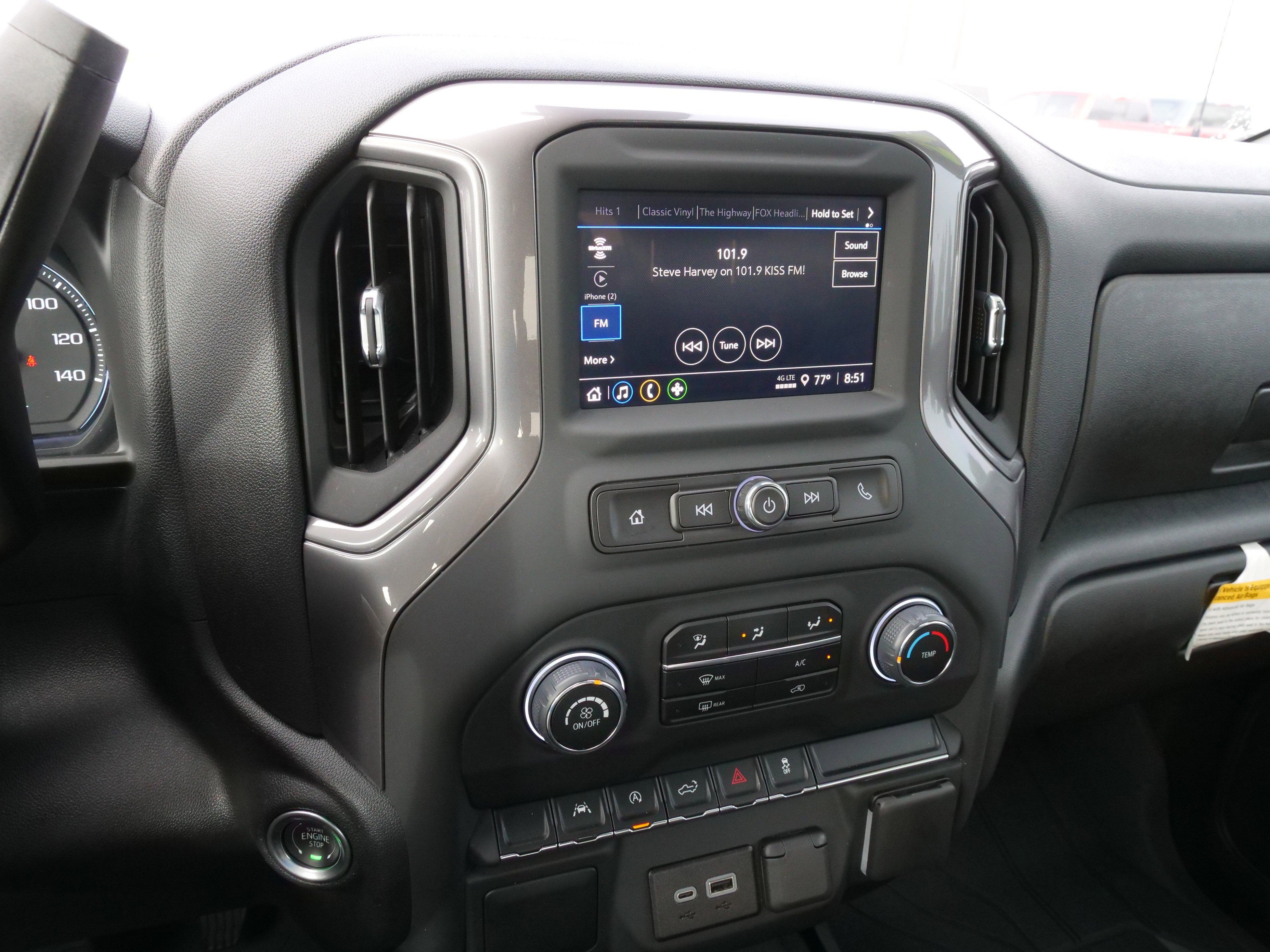 2024 Chevrolet Silverado 1500 Custom