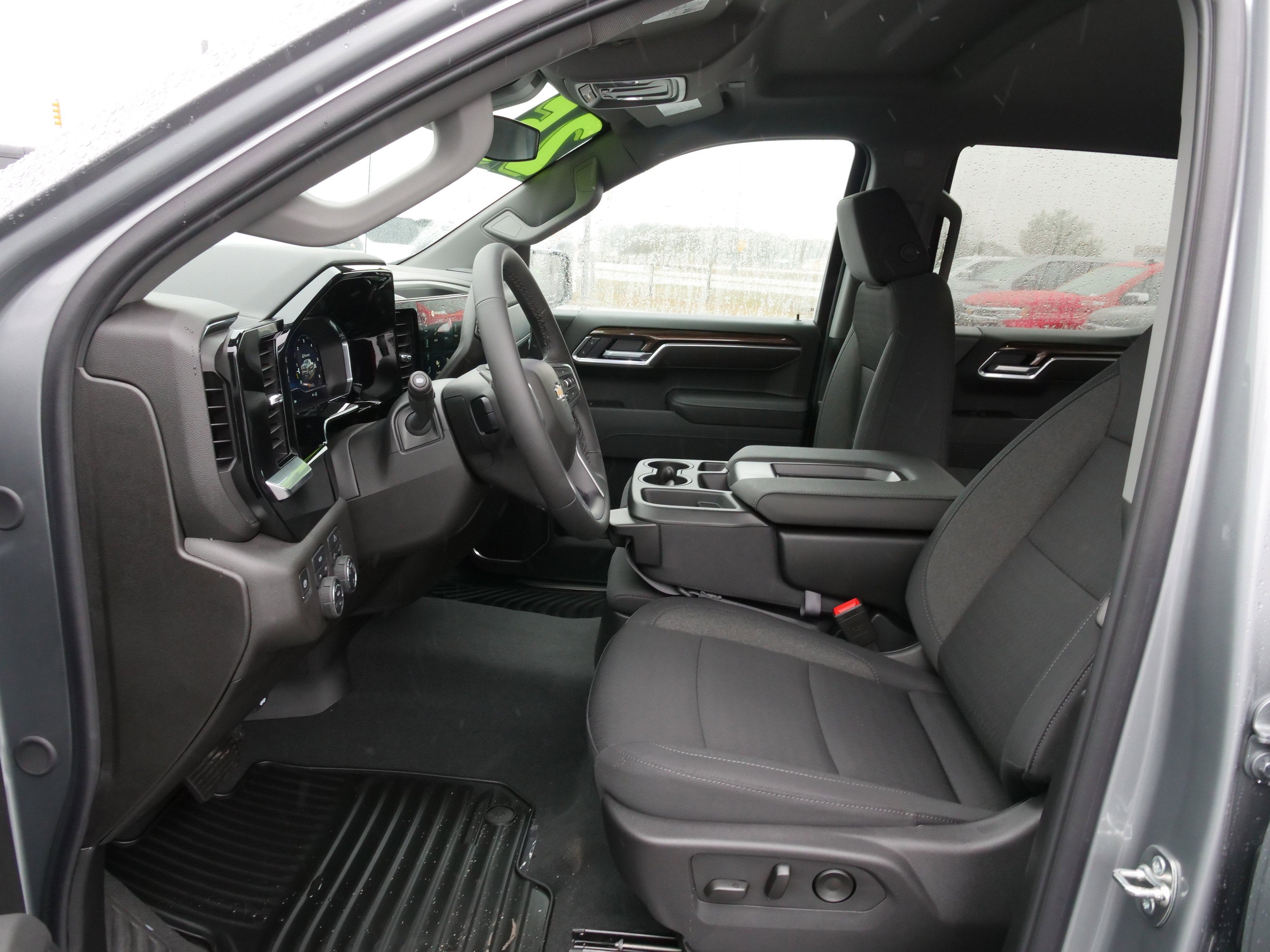 2025 Chevrolet Silverado 1500 LT (2FL)