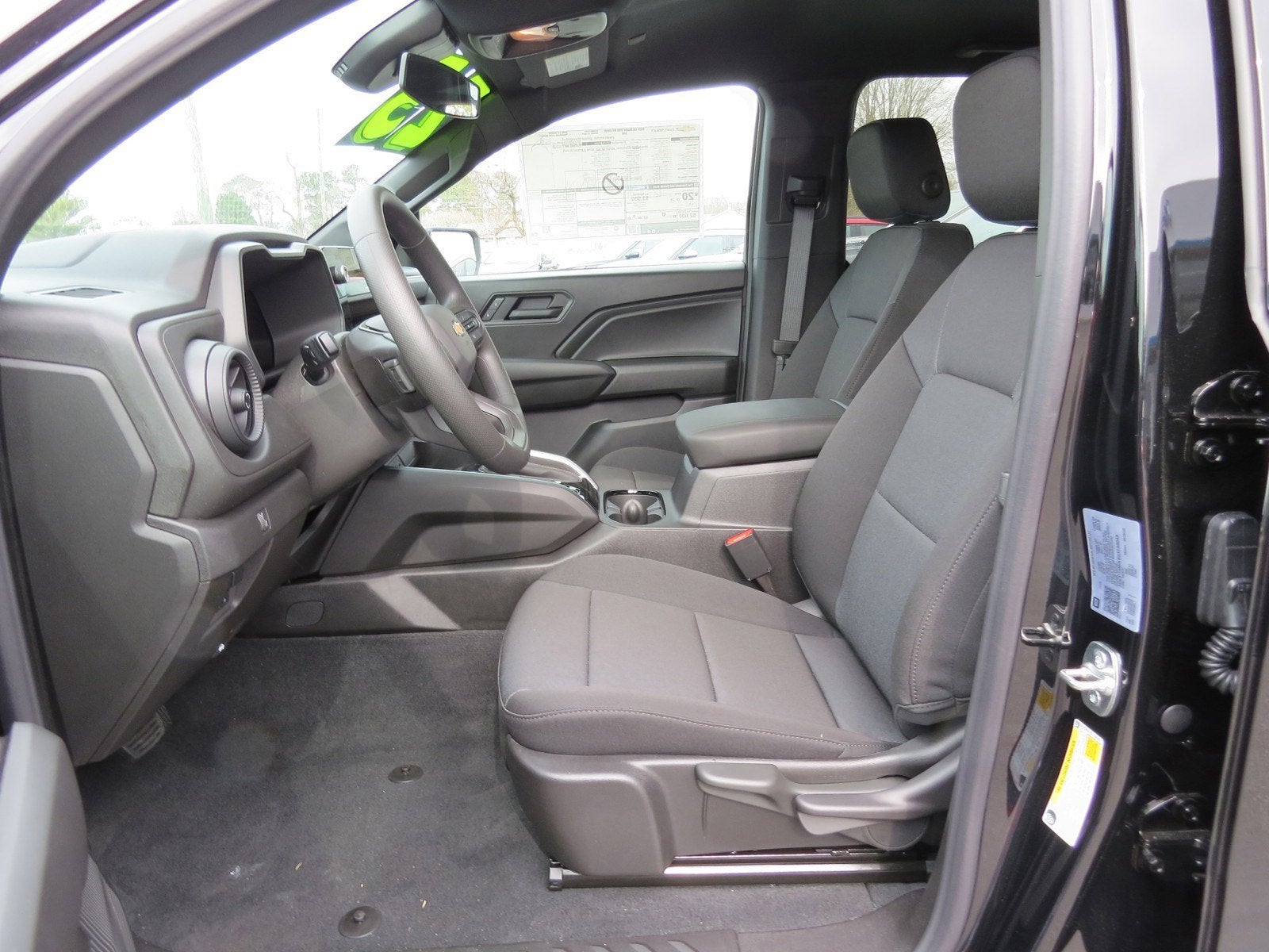 2025 Chevrolet Colorado WT/LT