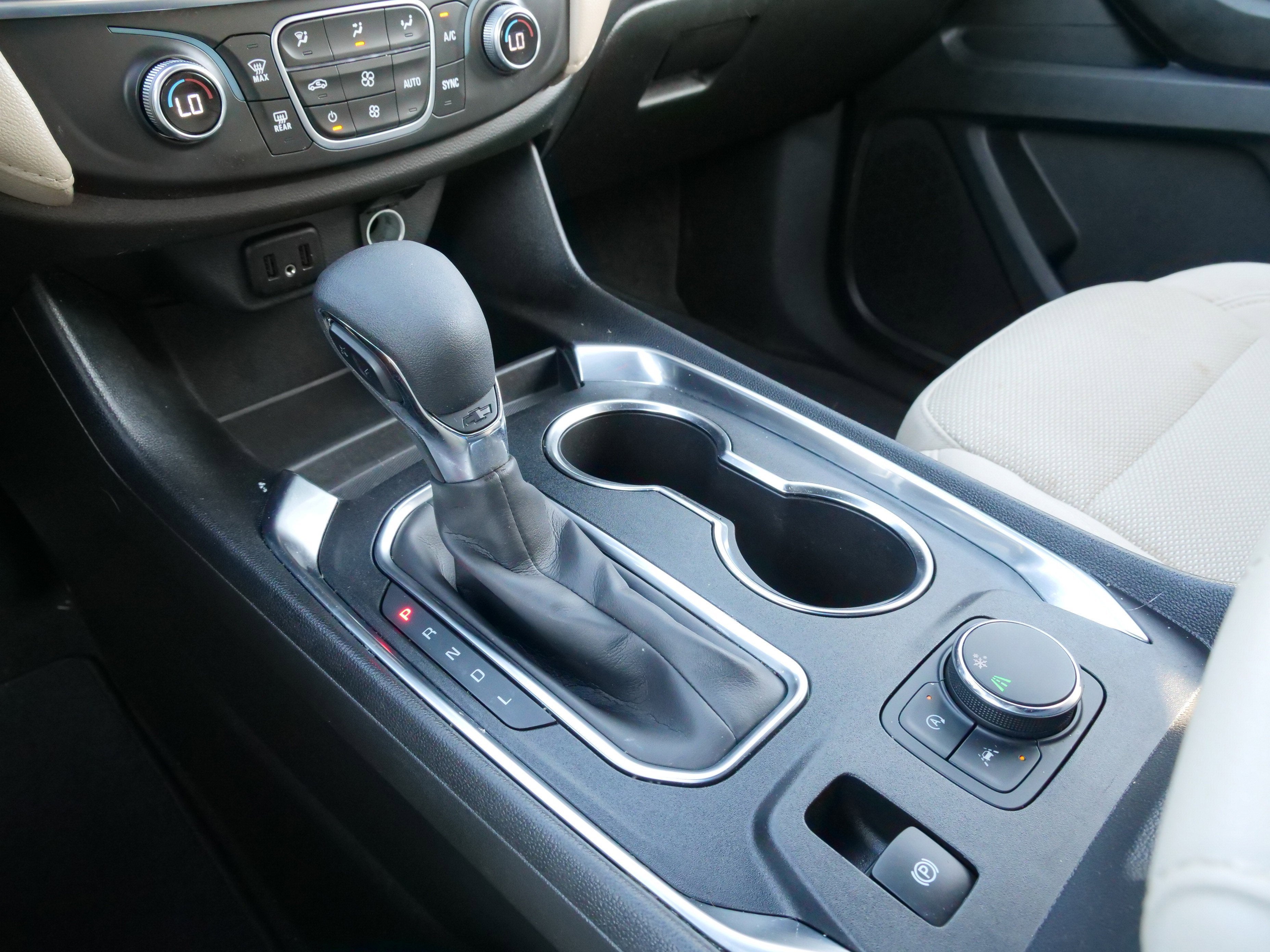 2024 Chevrolet Traverse Limited LS