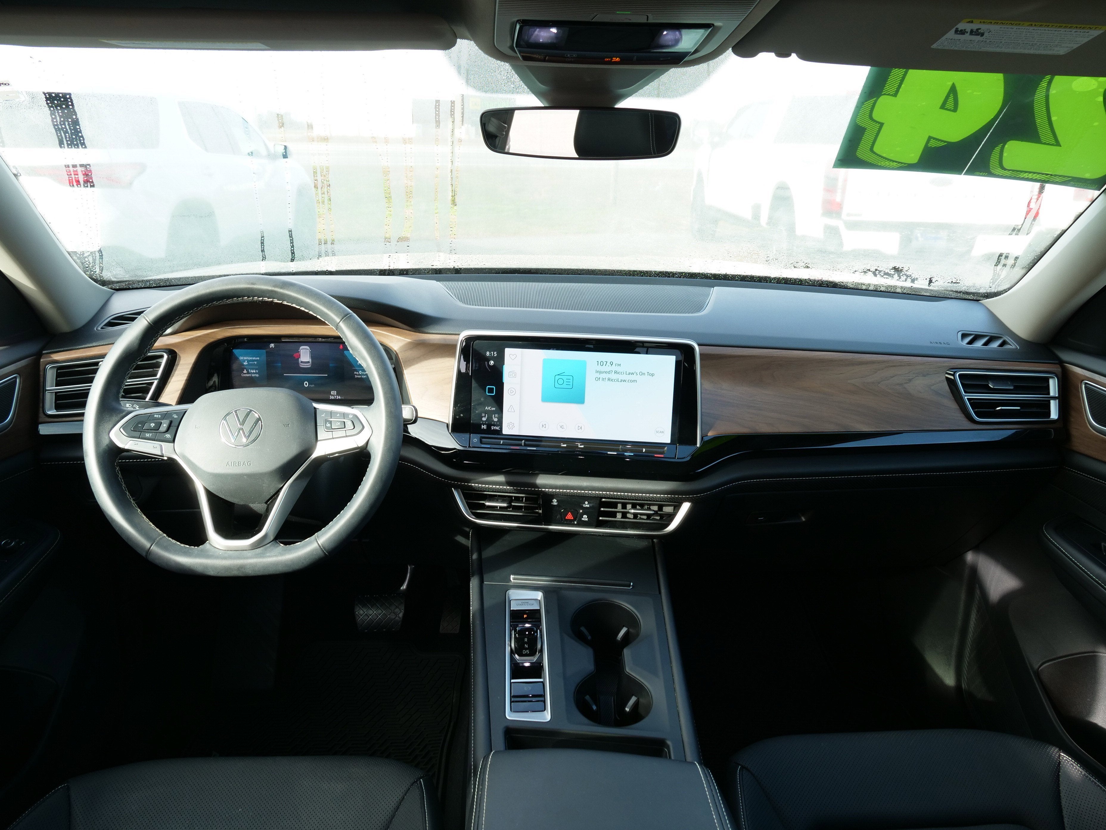 2024 Volkswagen Atlas 2.0T SE