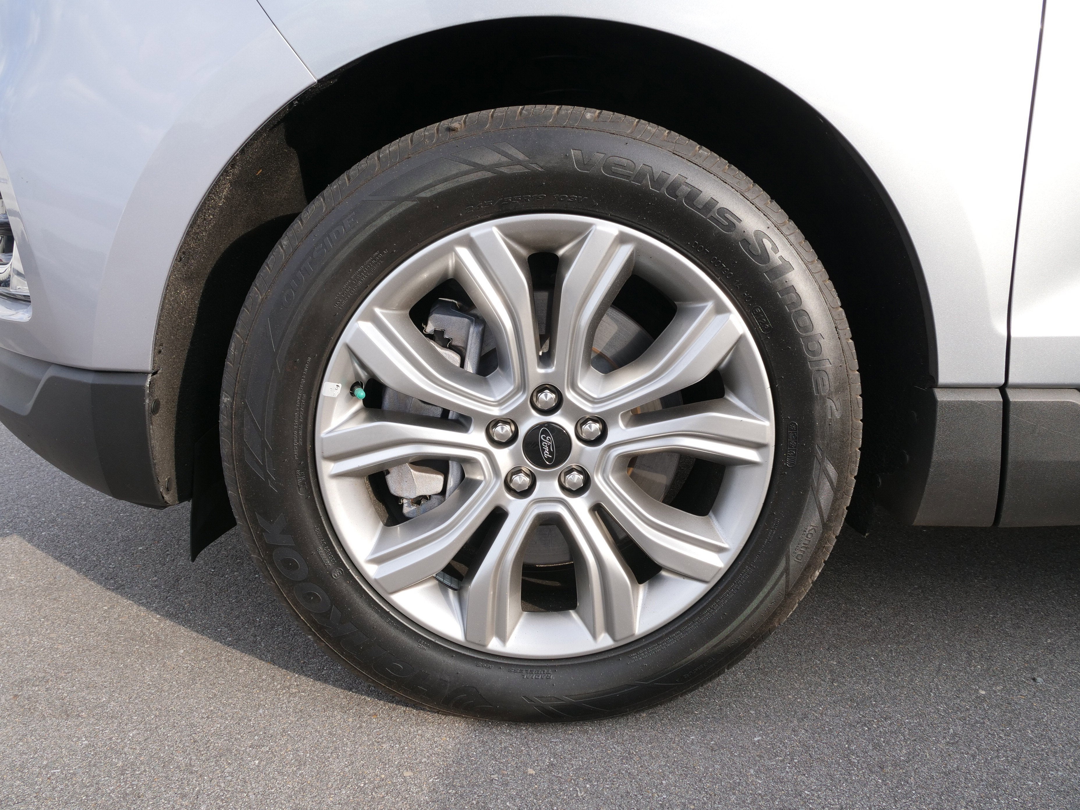 2024 Ford Edge Titanium