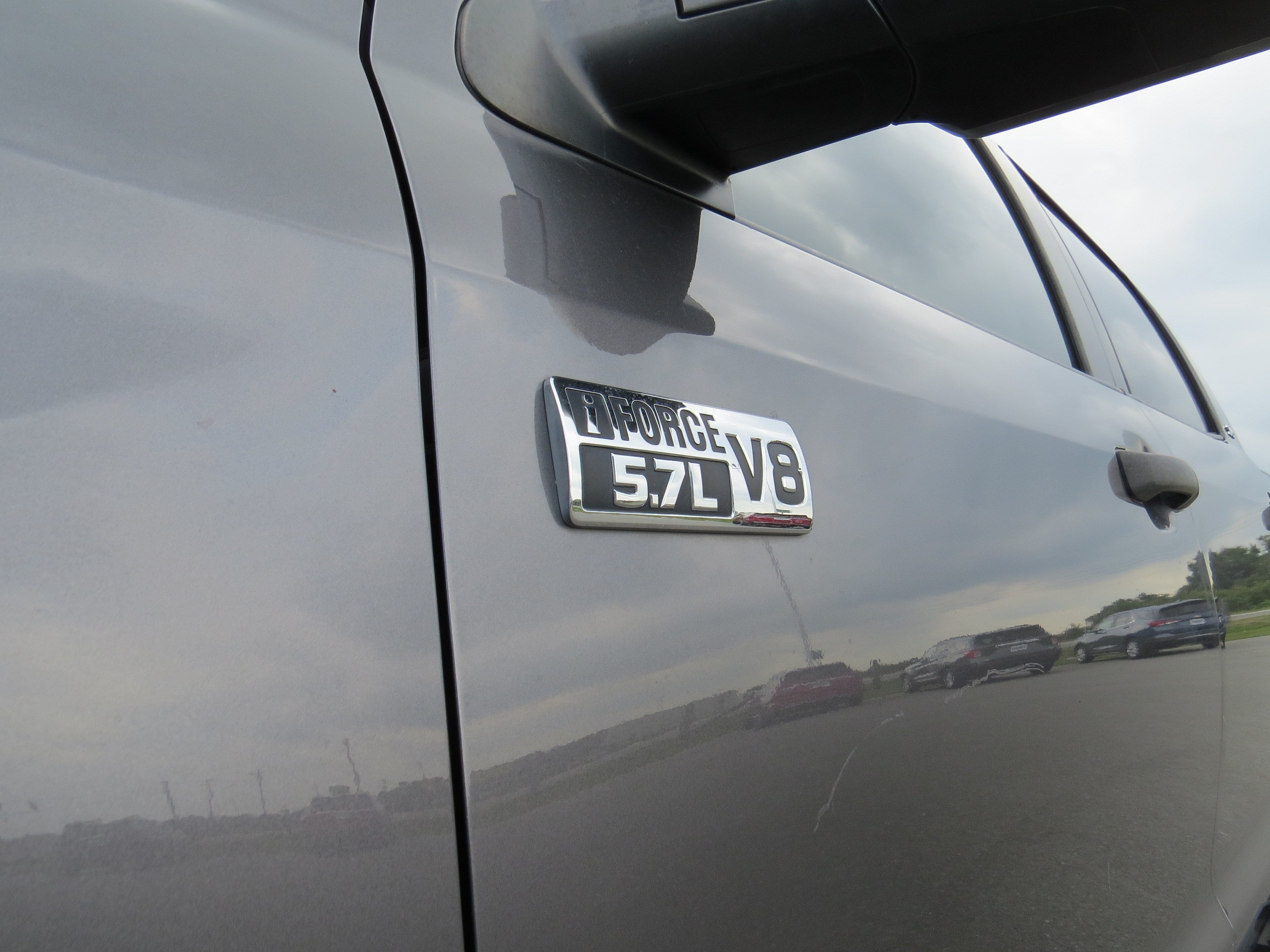 2018 Toyota Tundra SR5 5.7L V8