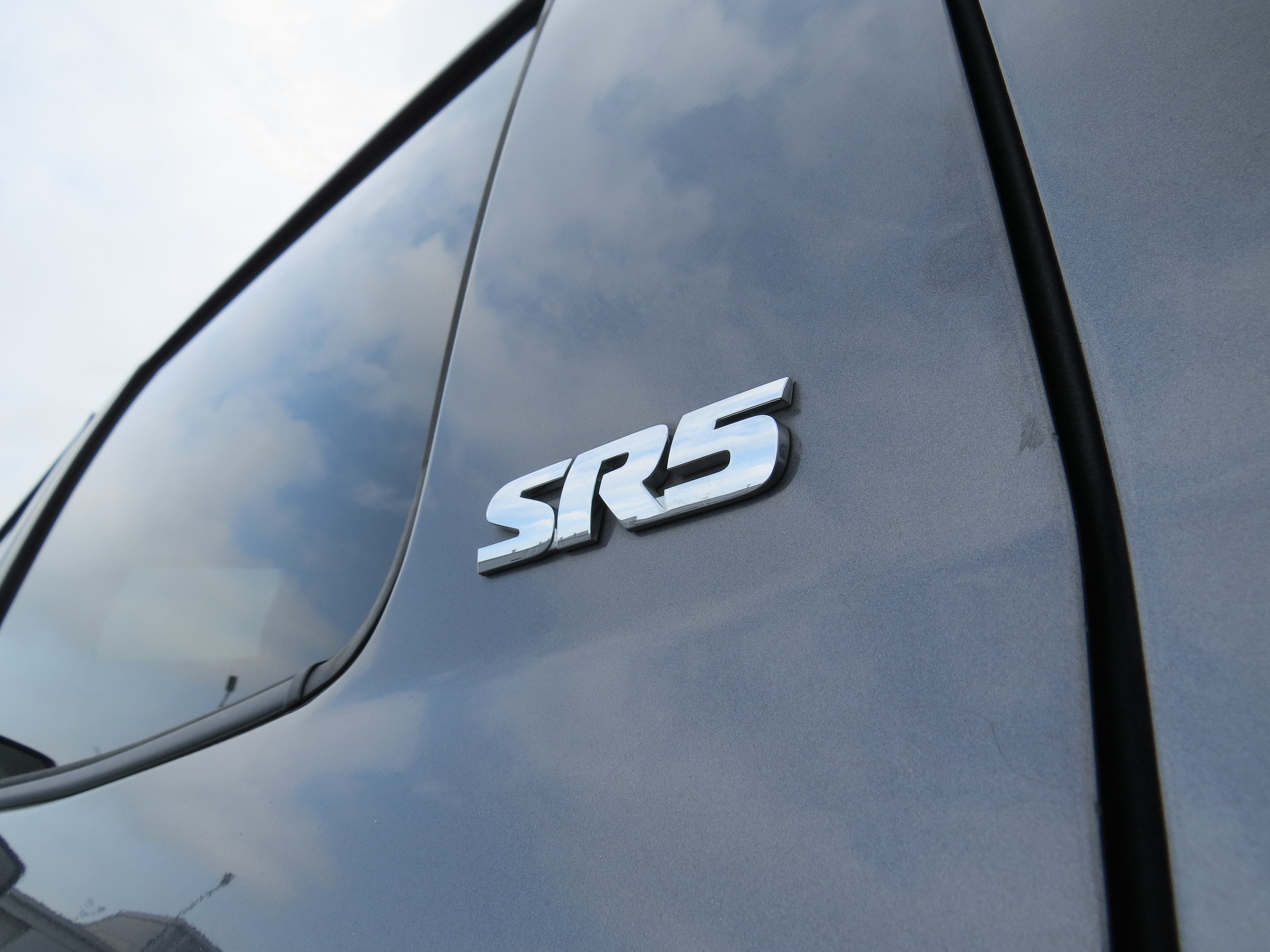 2018 Toyota Tundra SR5 5.7L V8