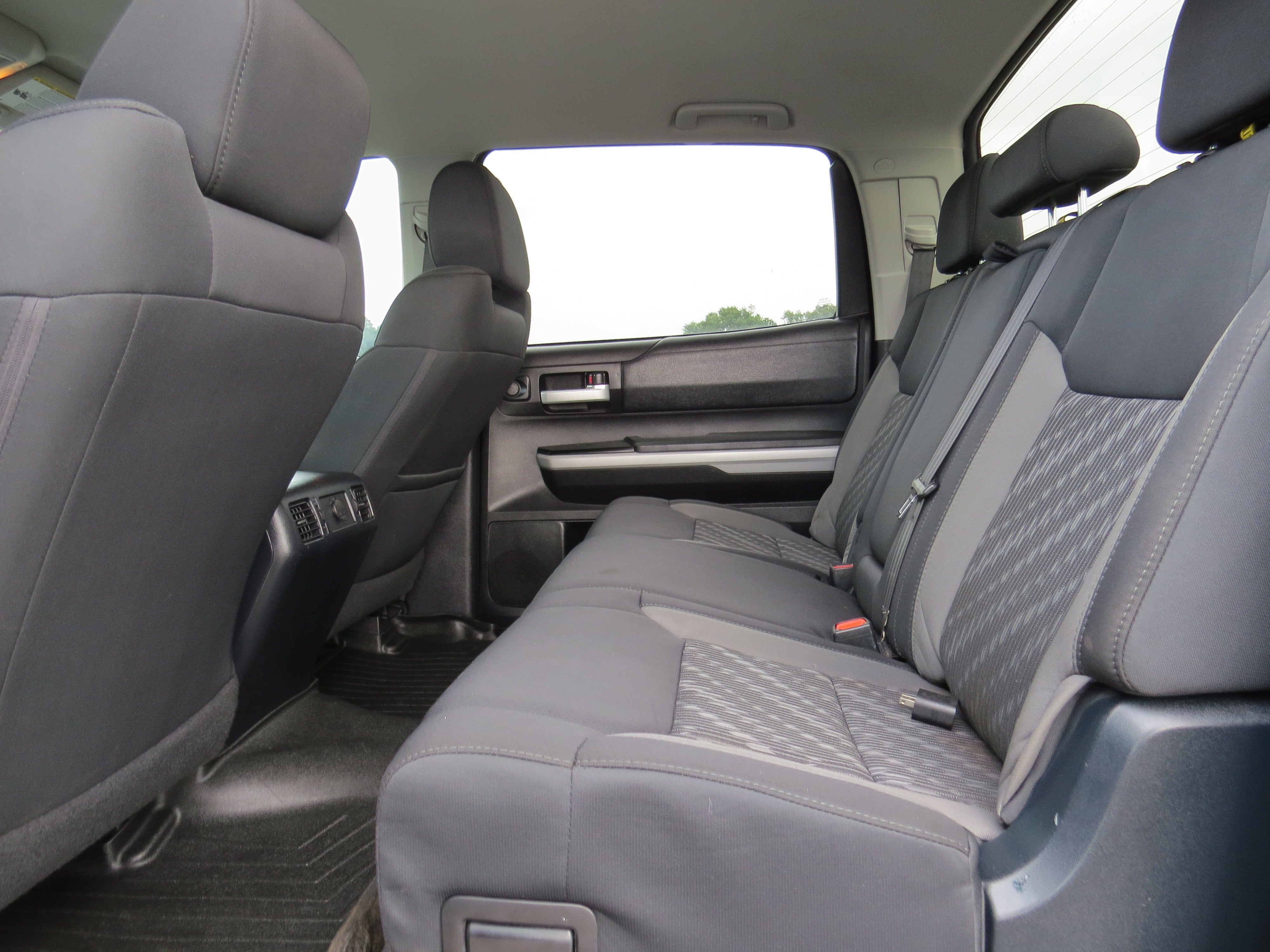 2018 Toyota Tundra SR5 5.7L V8