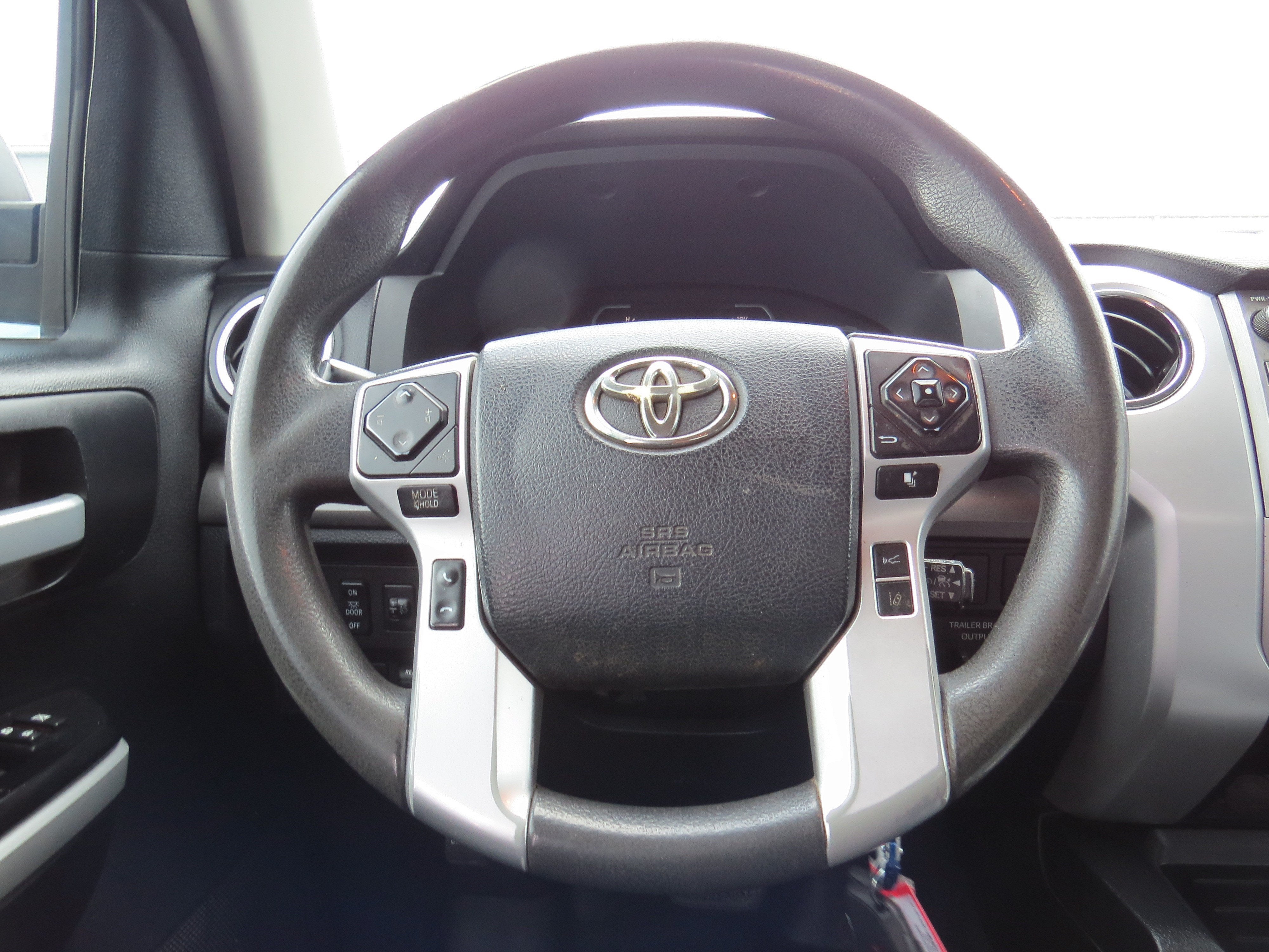 2018 Toyota Tundra SR5 5.7L V8
