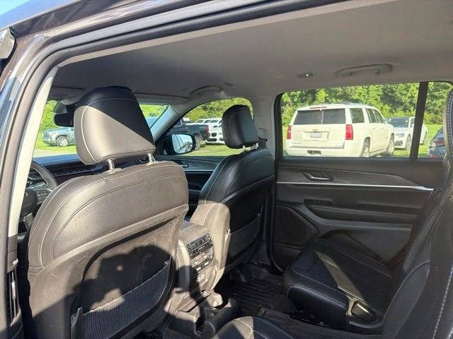 2023 Jeep Grand Cherokee L Limited 4x2