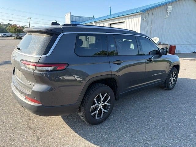 2023 Jeep Grand Cherokee L Limited 4x2