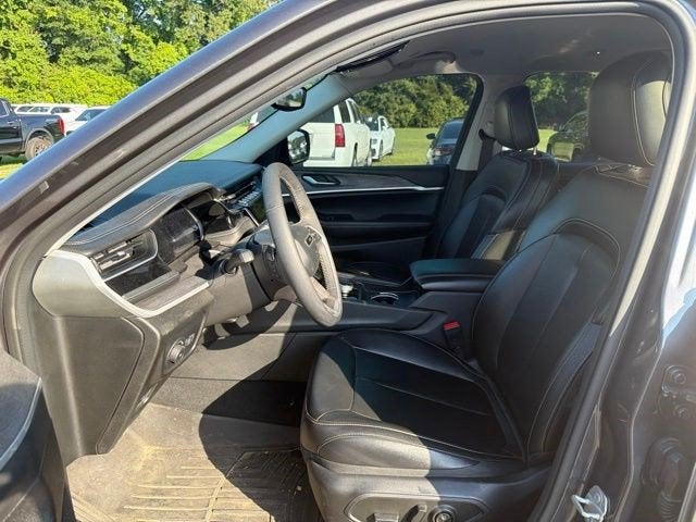 2023 Jeep Grand Cherokee L Limited 4x2