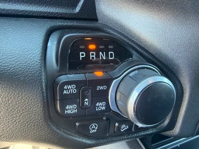 2022 RAM 1500 Big Horn Crew Cab 4x4 5'7" Box