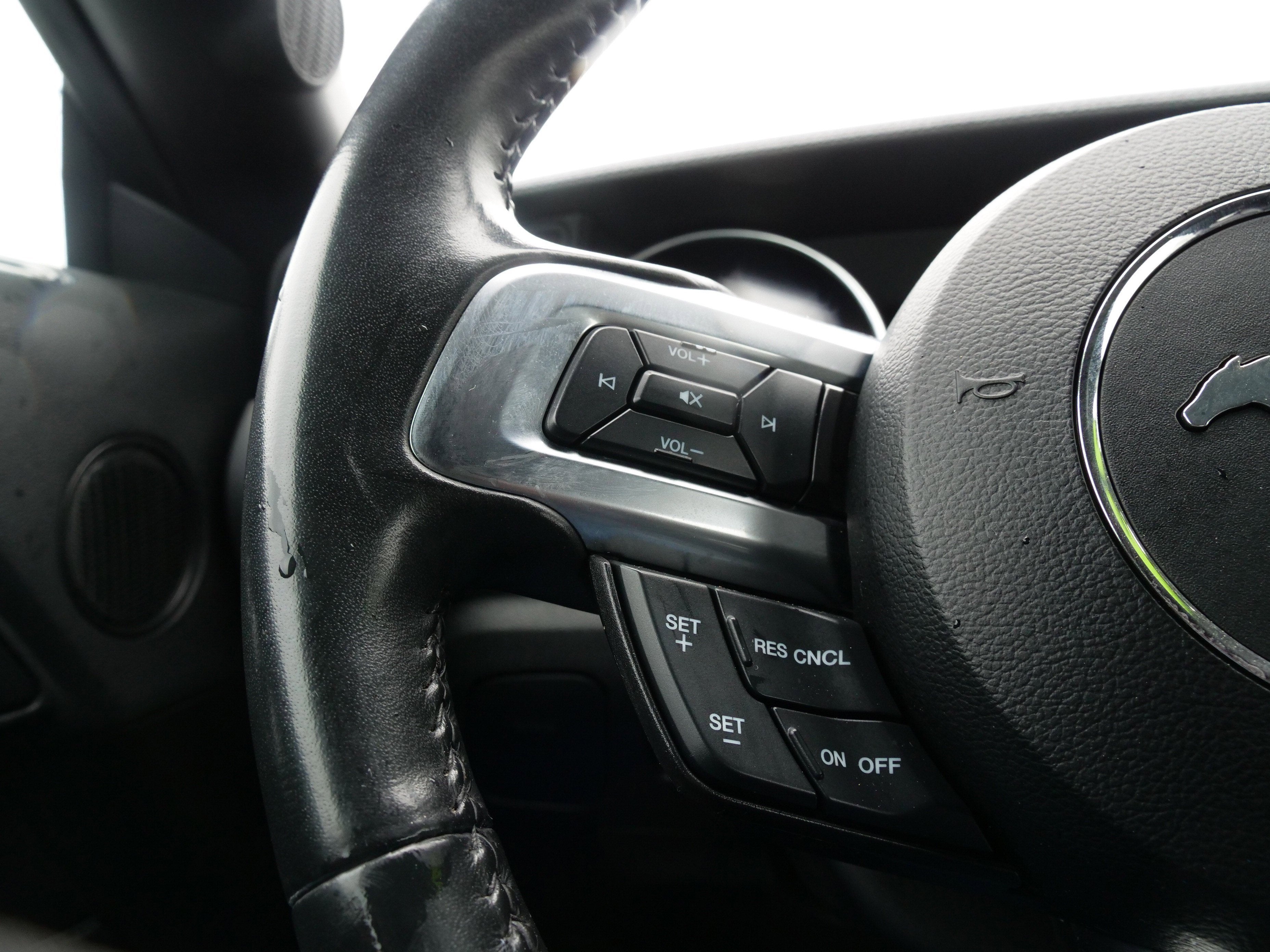 2022 Ford Mustang EcoBoost