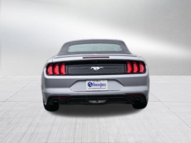 2022 Ford Mustang EcoBoost