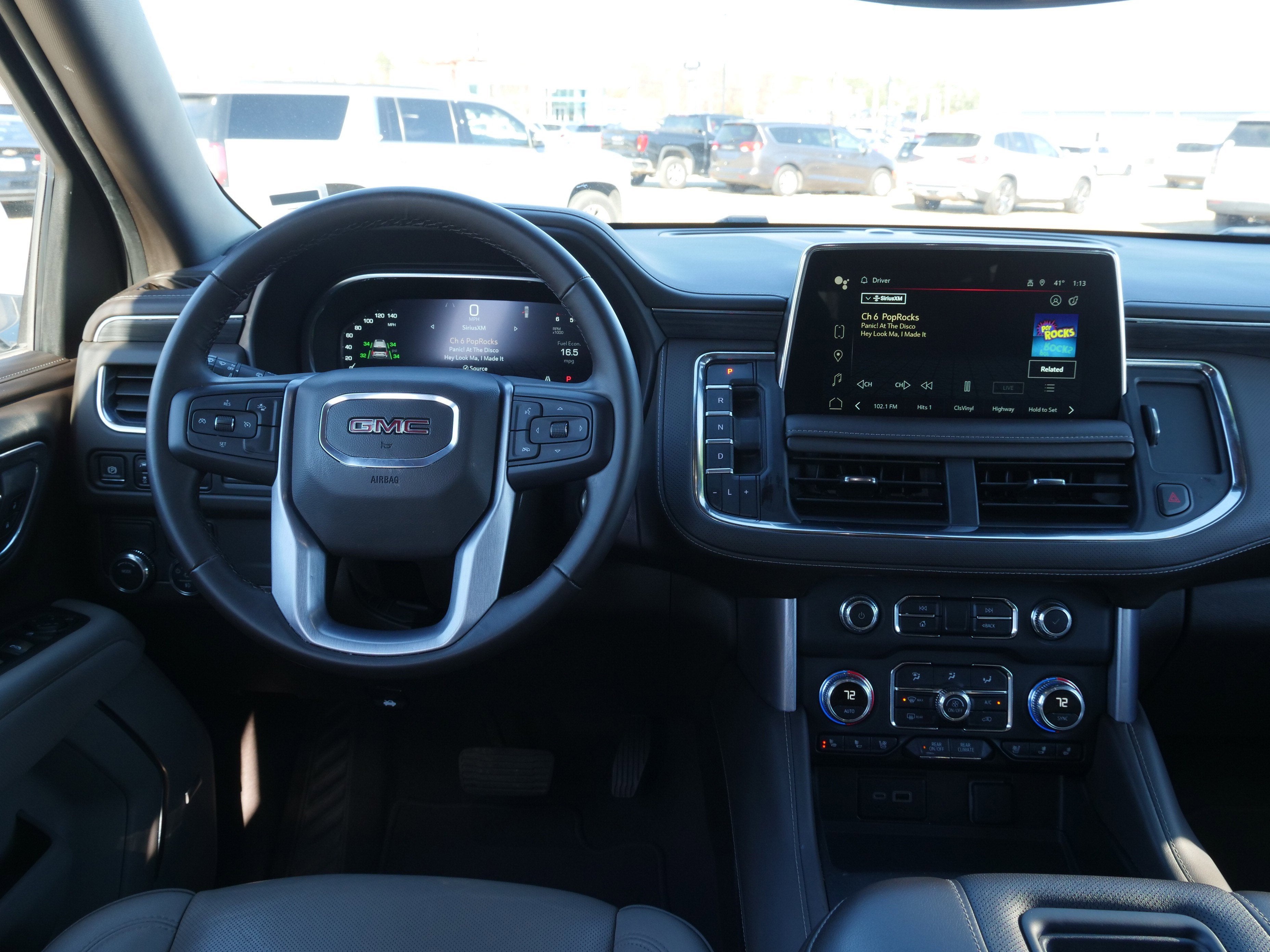 2024 GMC Yukon XL SLT