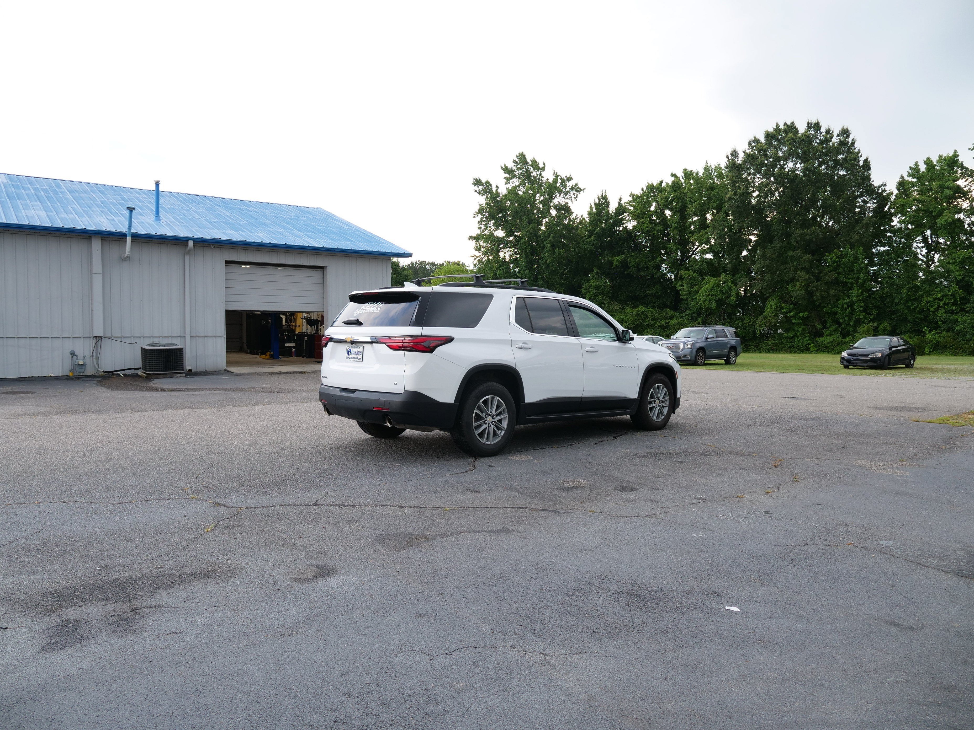 2022 Chevrolet Traverse LT Cloth