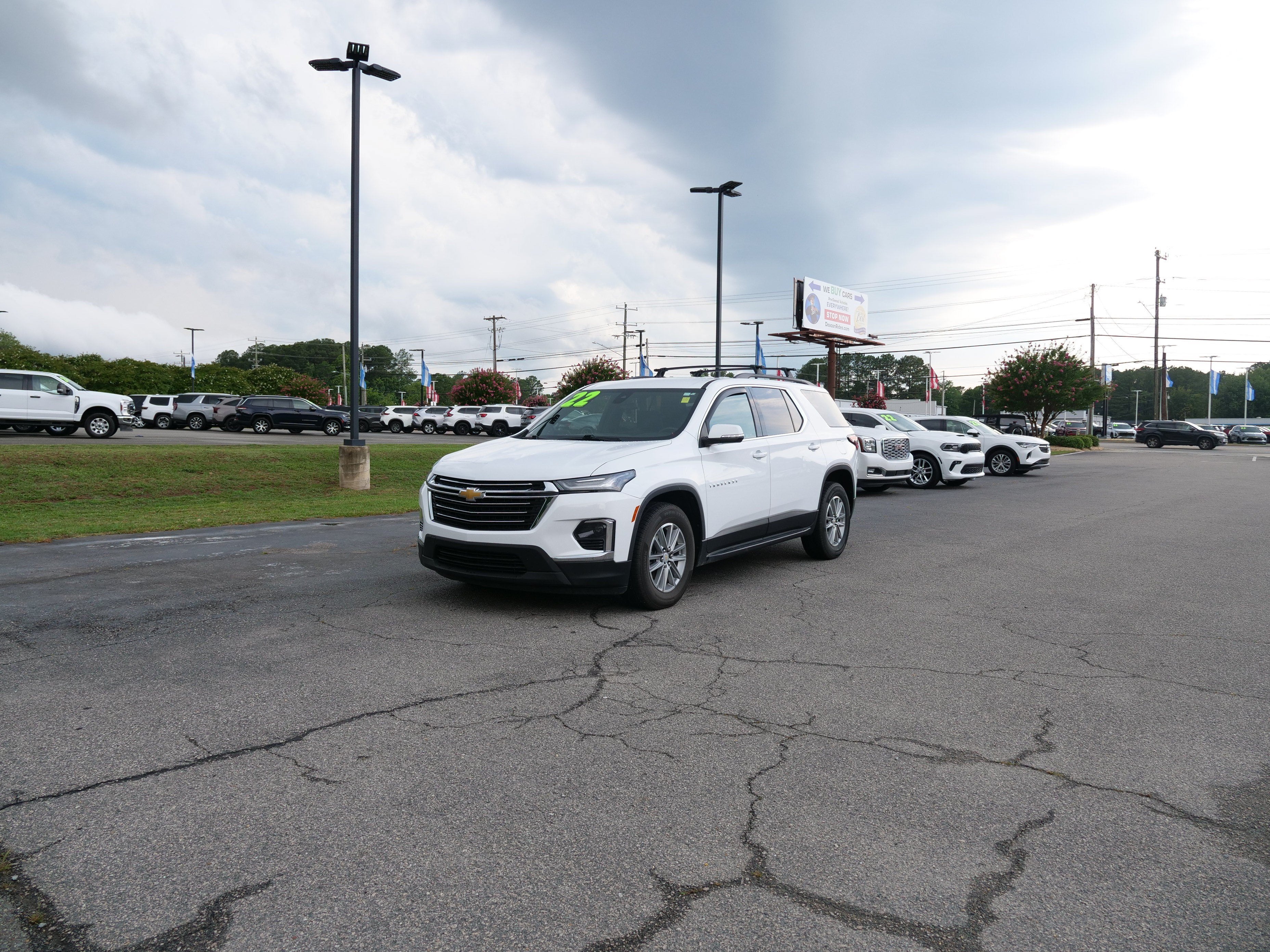 2022 Chevrolet Traverse LT Cloth
