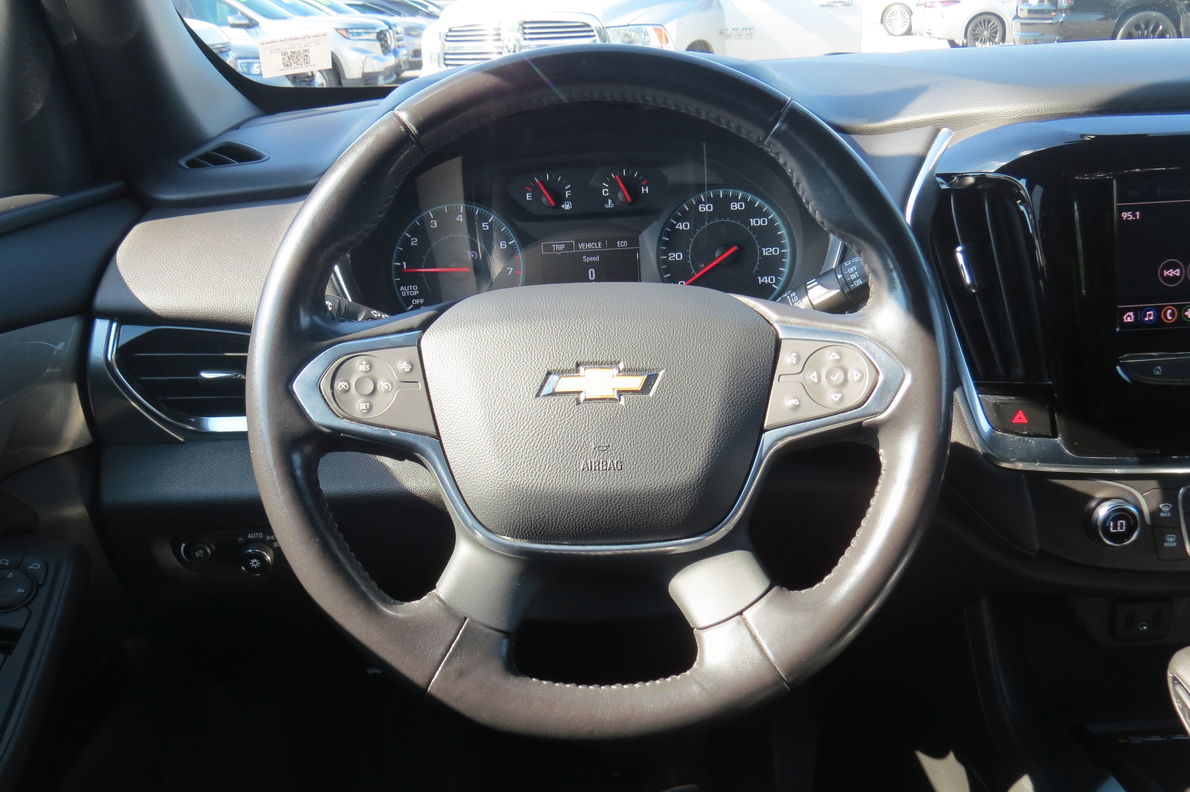 2022 Chevrolet Traverse LT Cloth
