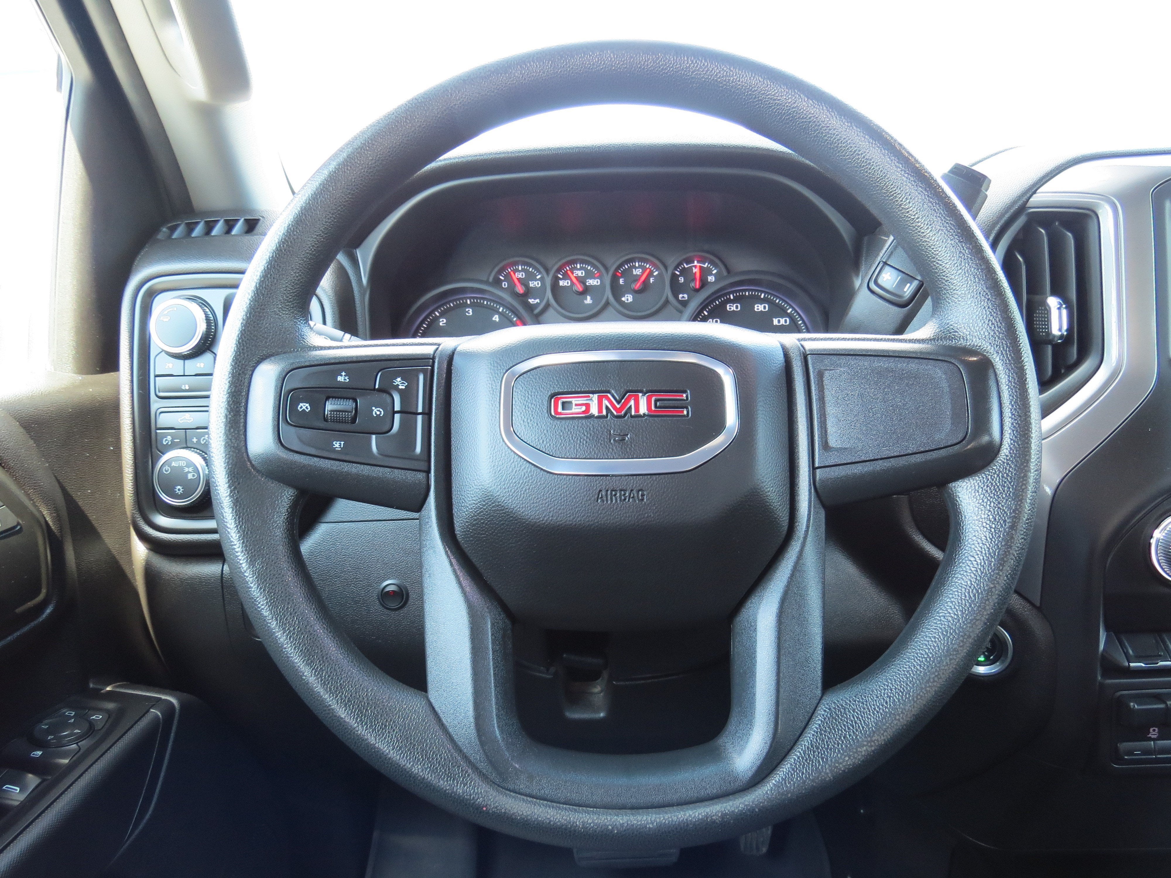 2025 GMC Sierra 3500 HD Pro