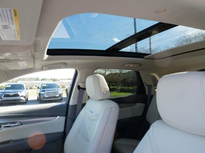 2022 Cadillac XT5 Premium Luxury