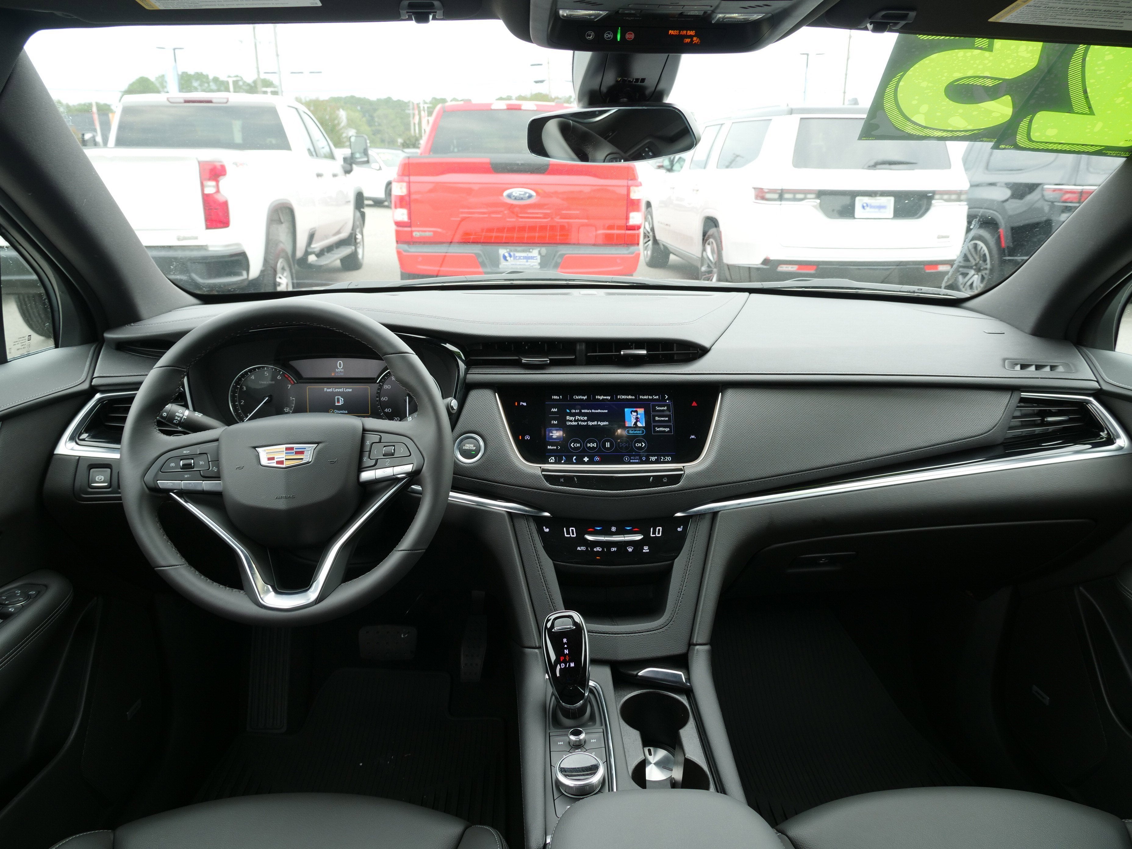 2025 Cadillac XT6 Luxury