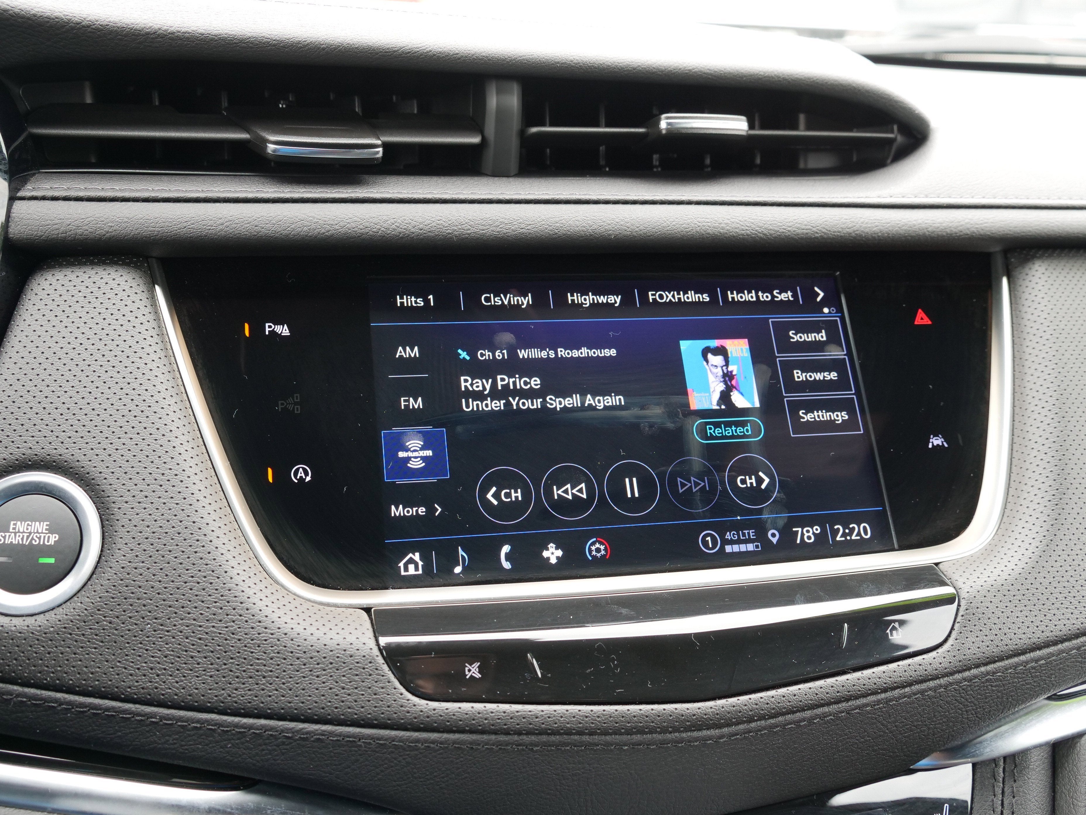 2025 Cadillac XT6 Luxury