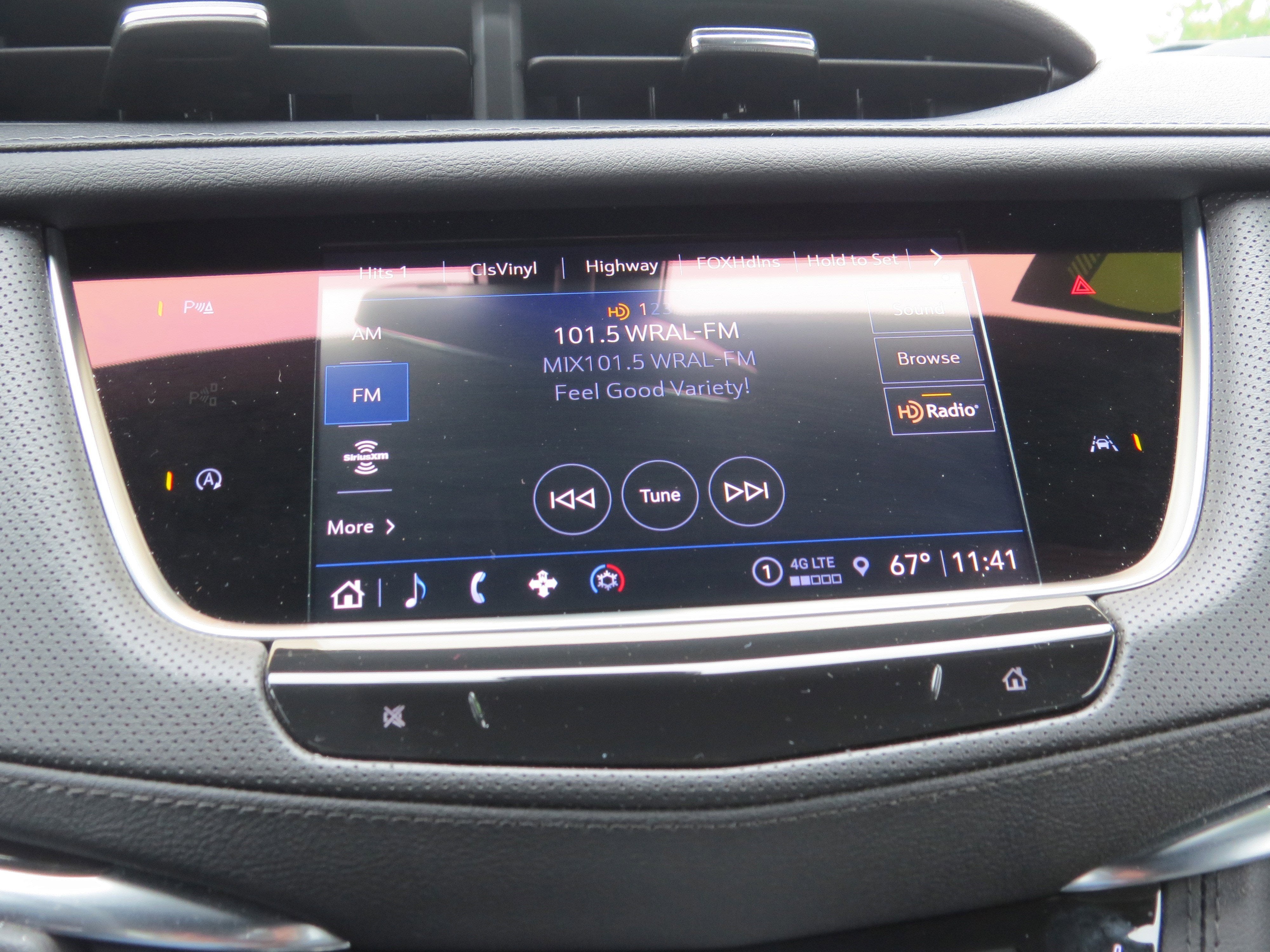 2024 Cadillac XT6 Luxury
