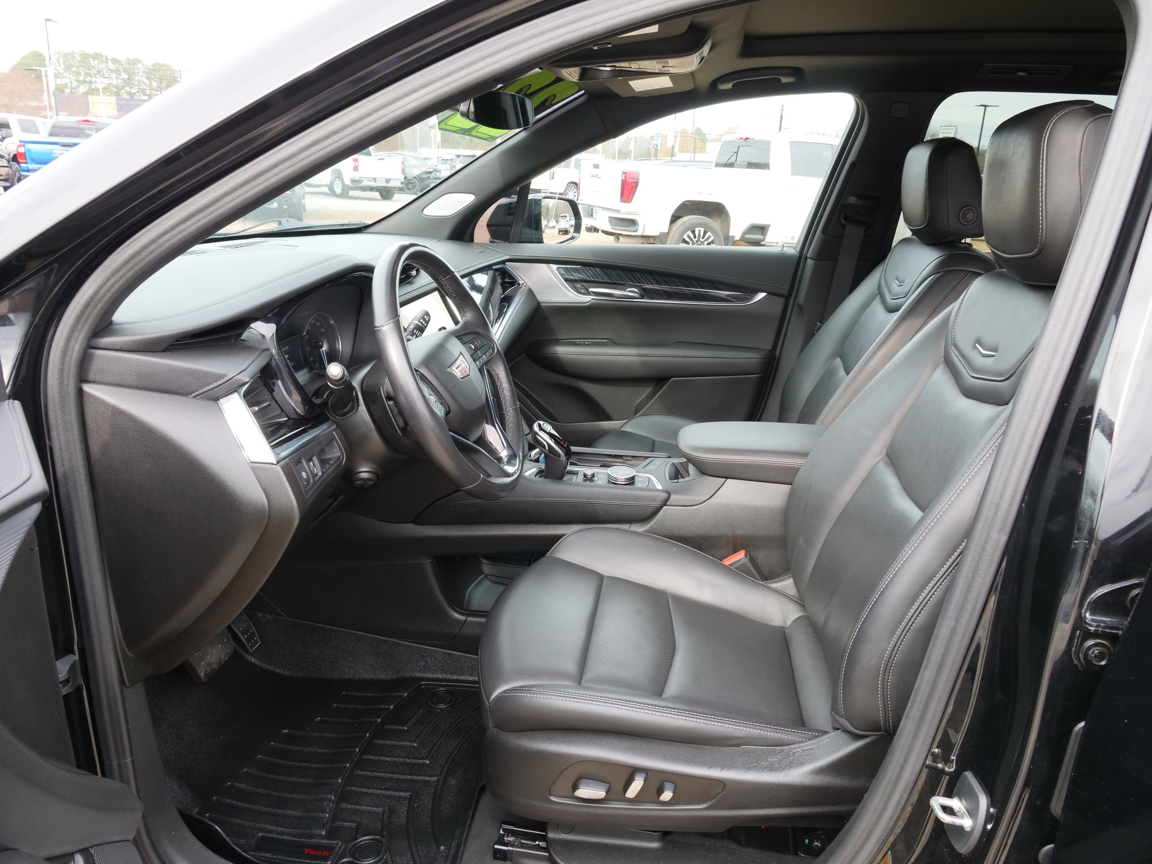 2022 Cadillac XT6 Premium Luxury