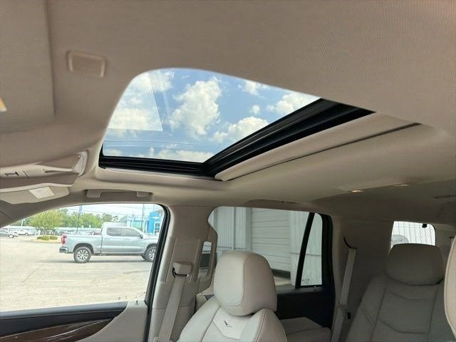 2018 Cadillac Escalade Luxury