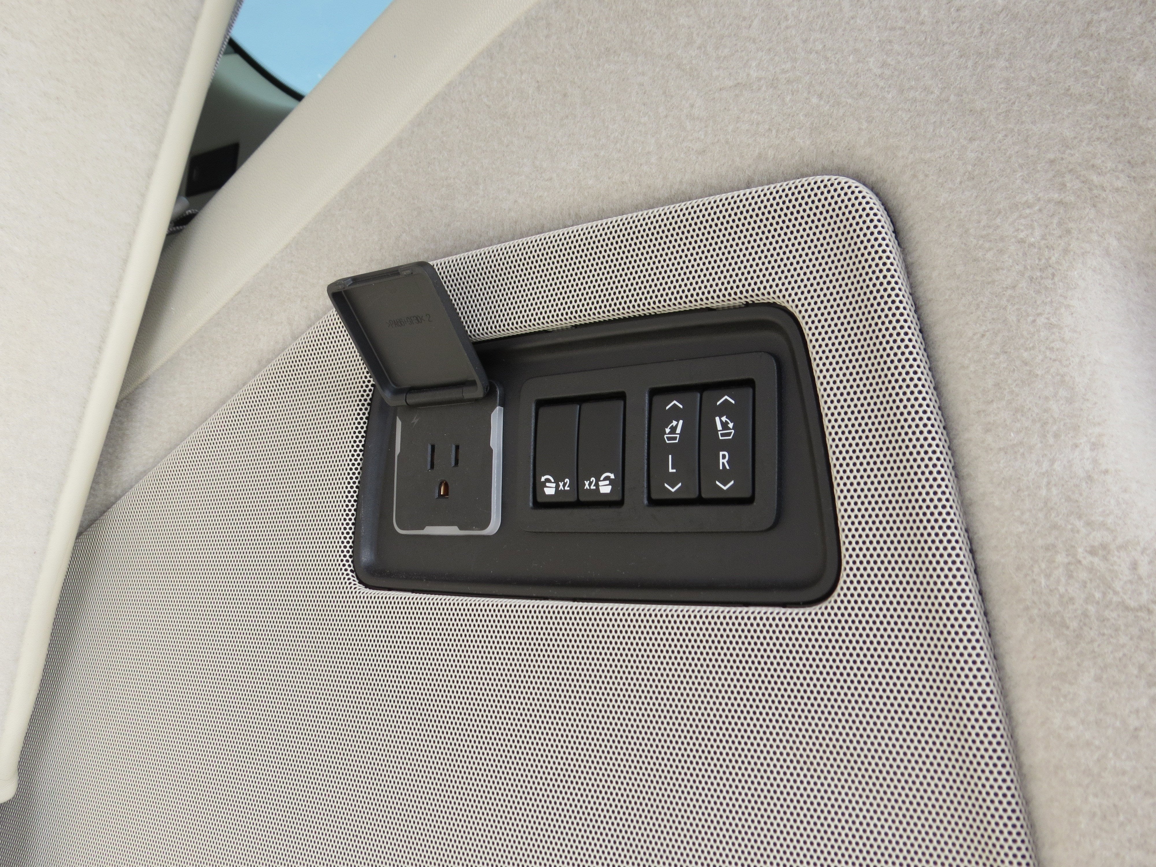 2022 Cadillac Escalade Premium Luxury Platinum