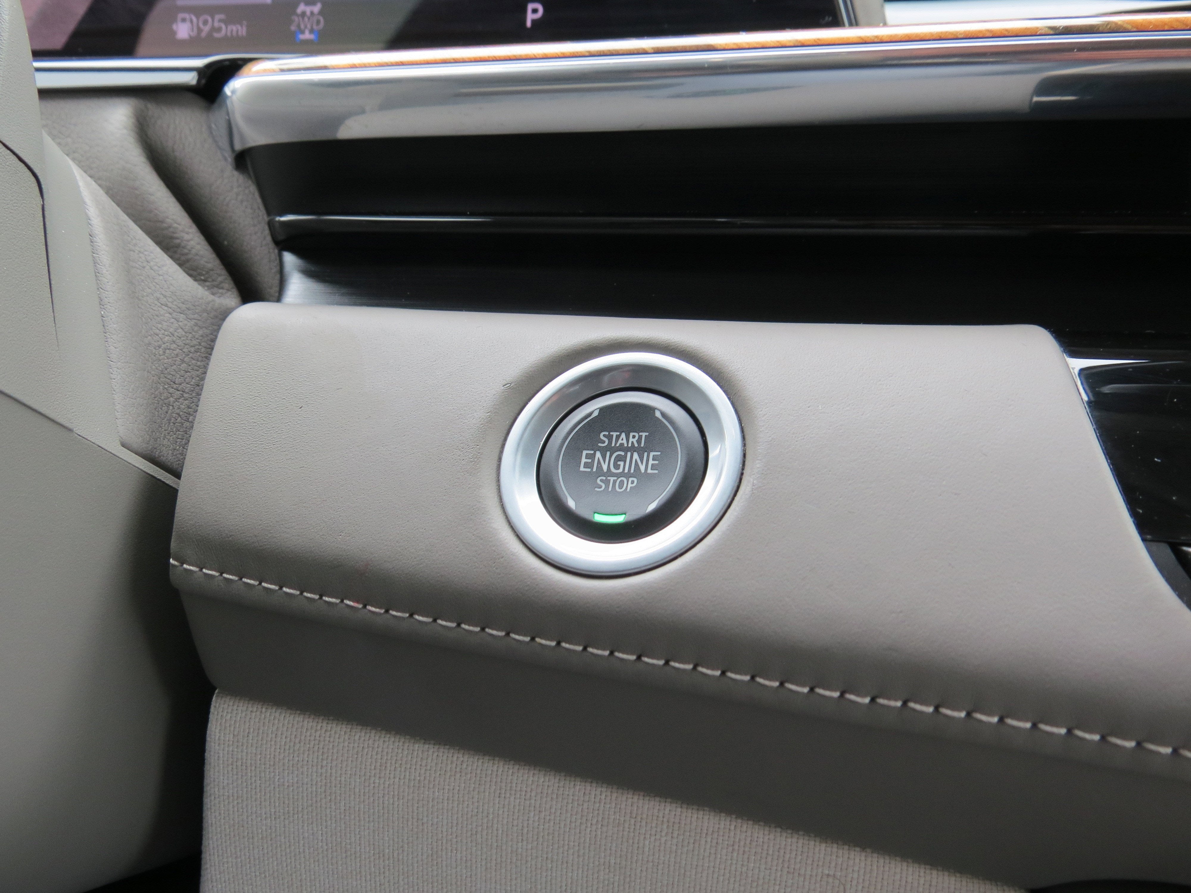 2022 Cadillac Escalade Premium Luxury Platinum