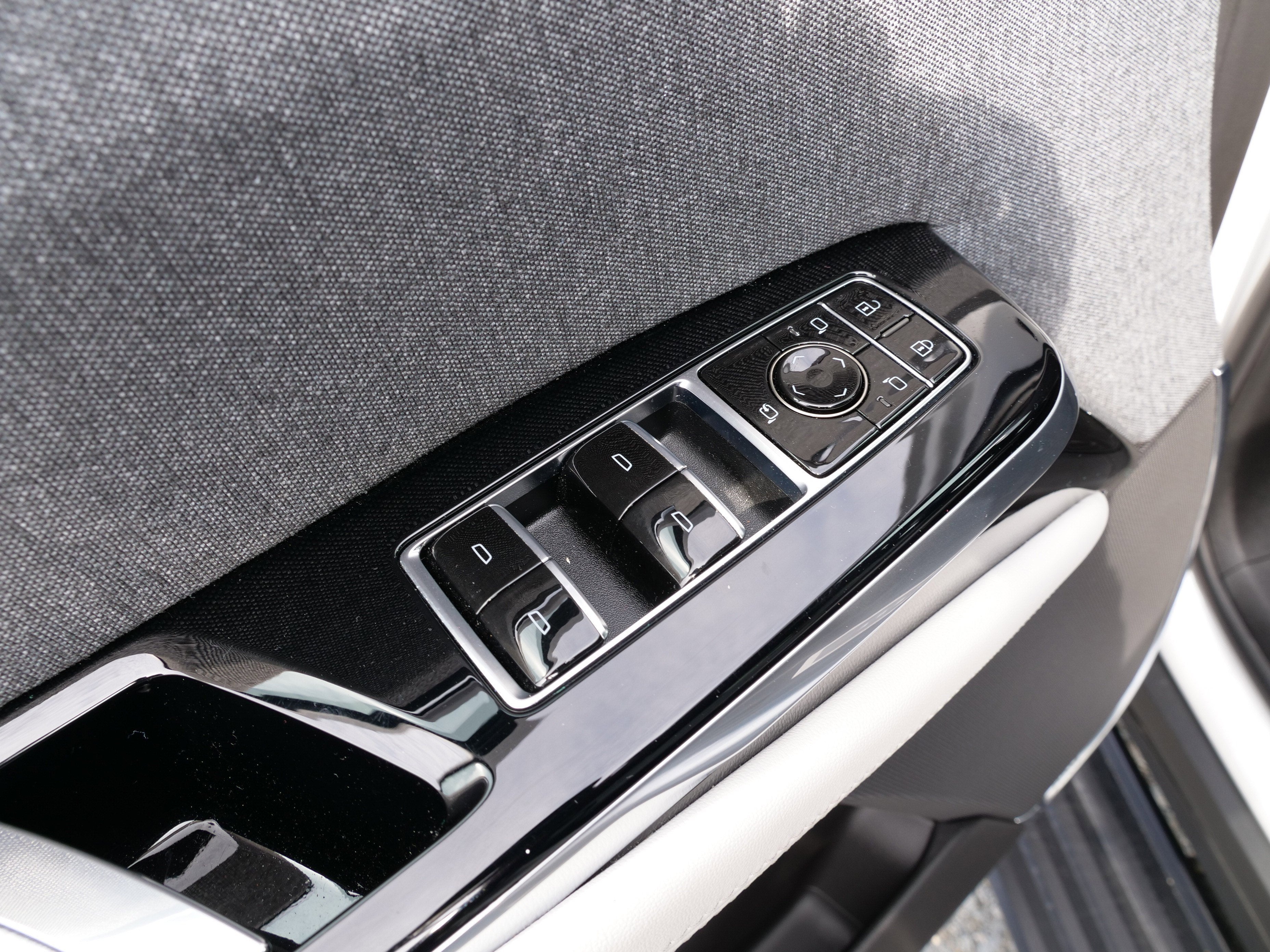 2025 Cadillac Escalade Premium Luxury Platinum