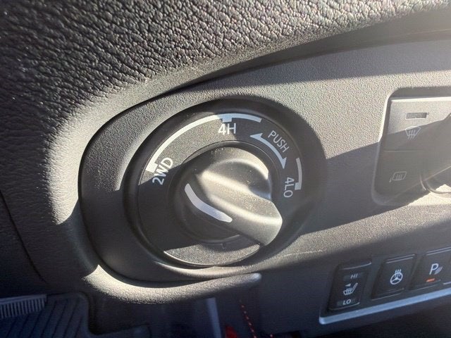 2024 Nissan Frontier Crew Cab PRO-4X 4x4