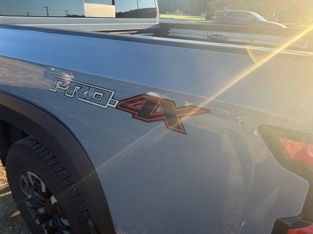 2024 Nissan Frontier Crew Cab PRO-4X 4x4