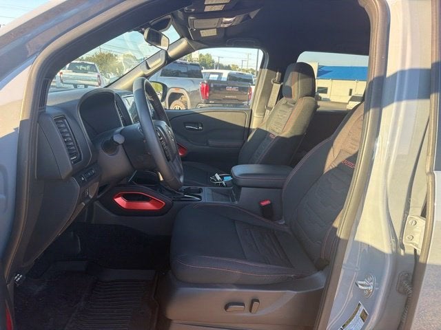 2024 Nissan Frontier Crew Cab PRO-4X 4x4