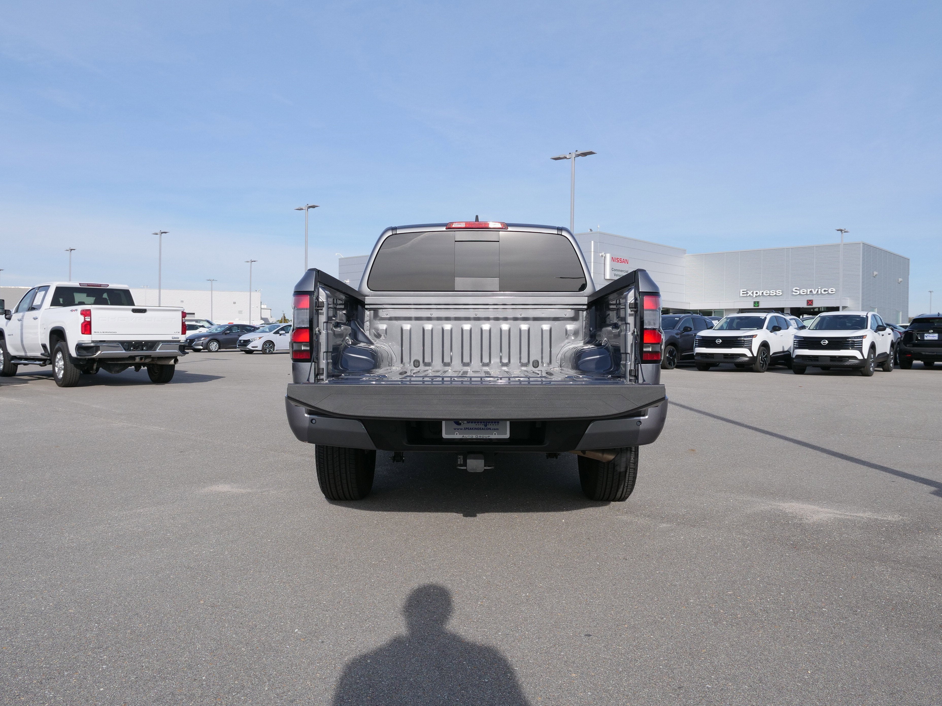 2025 Nissan Frontier SV