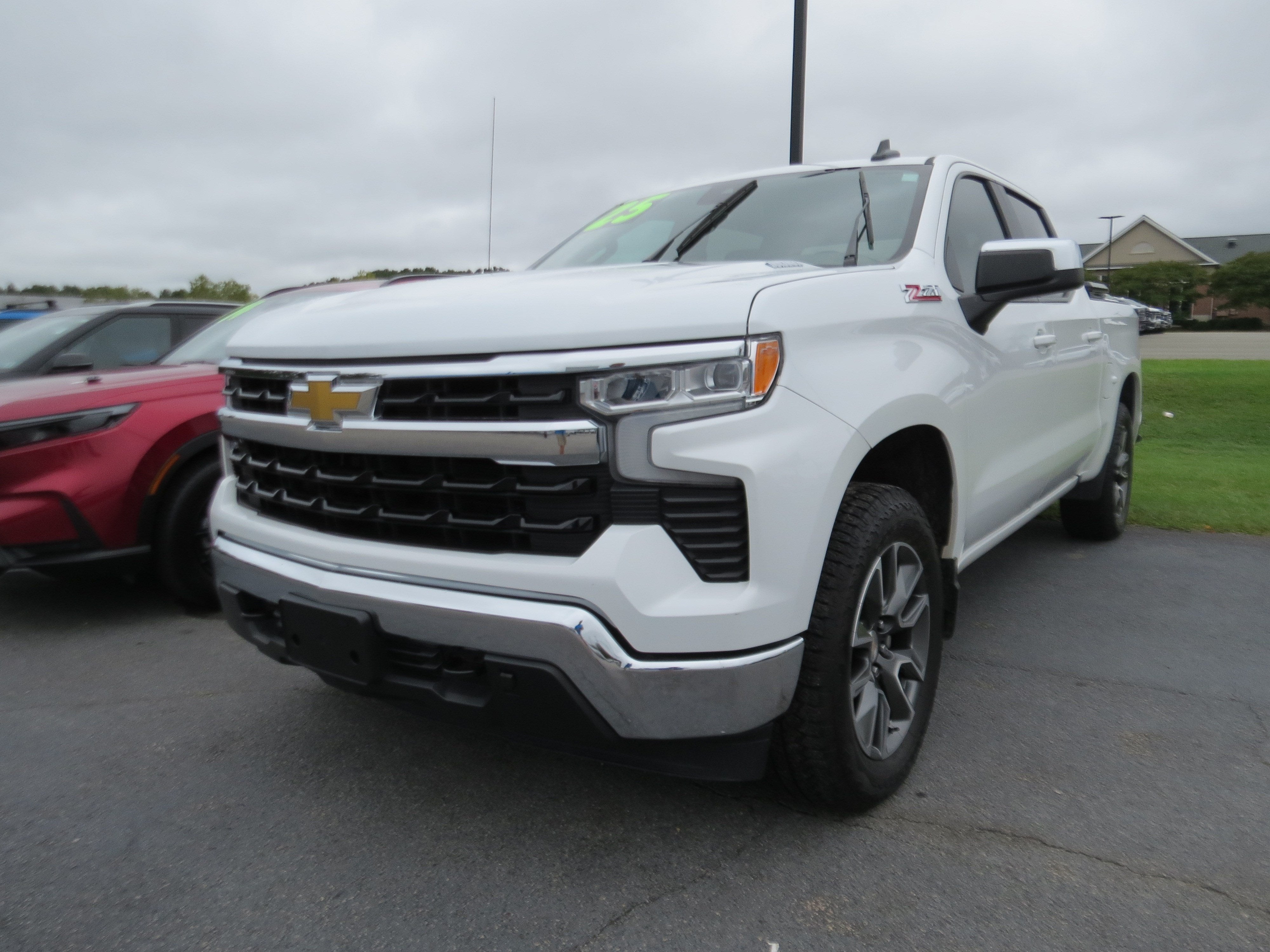 2025 Chevrolet Silverado 1500 LT
