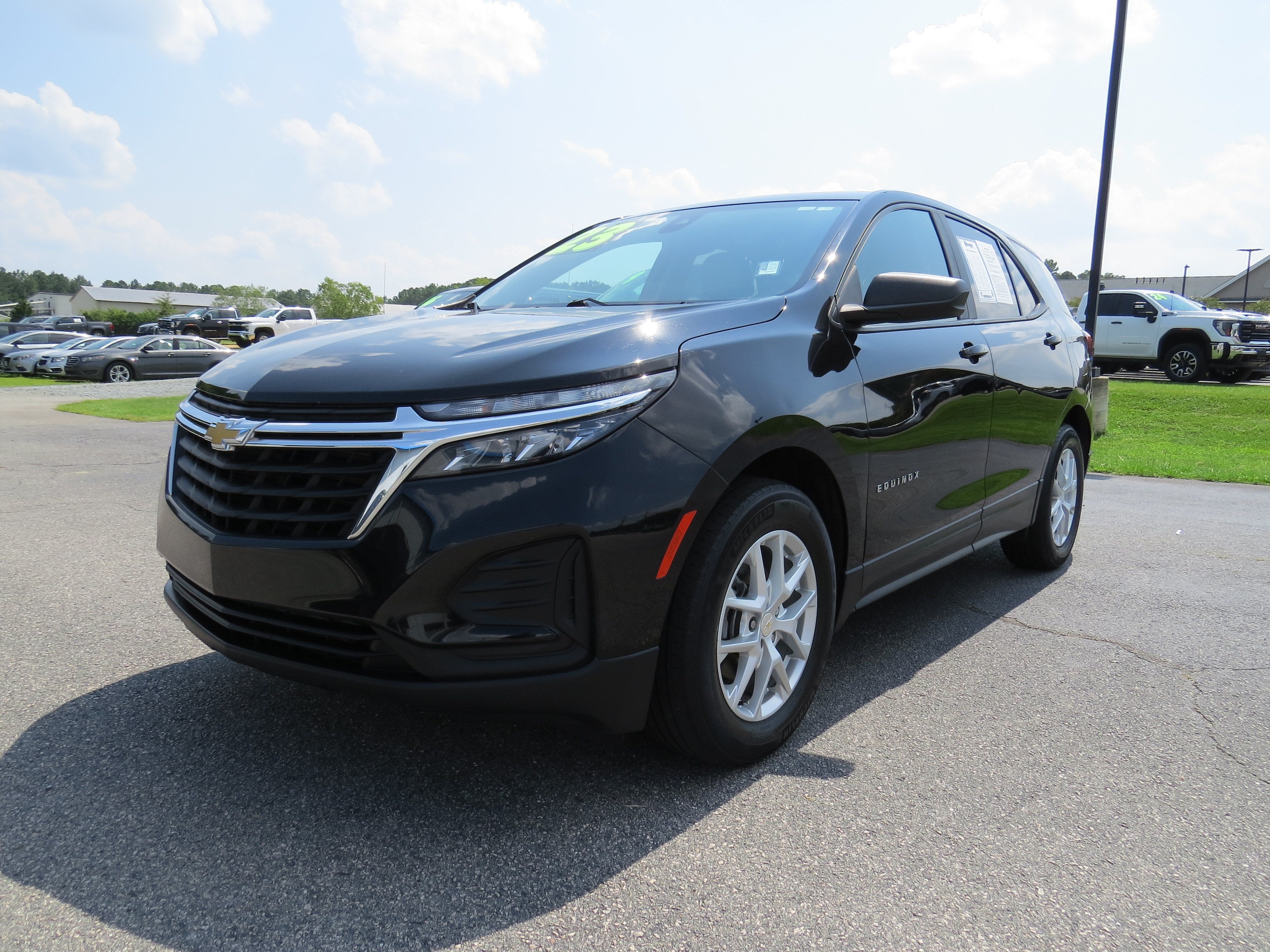 2023 Chevrolet Equinox LS