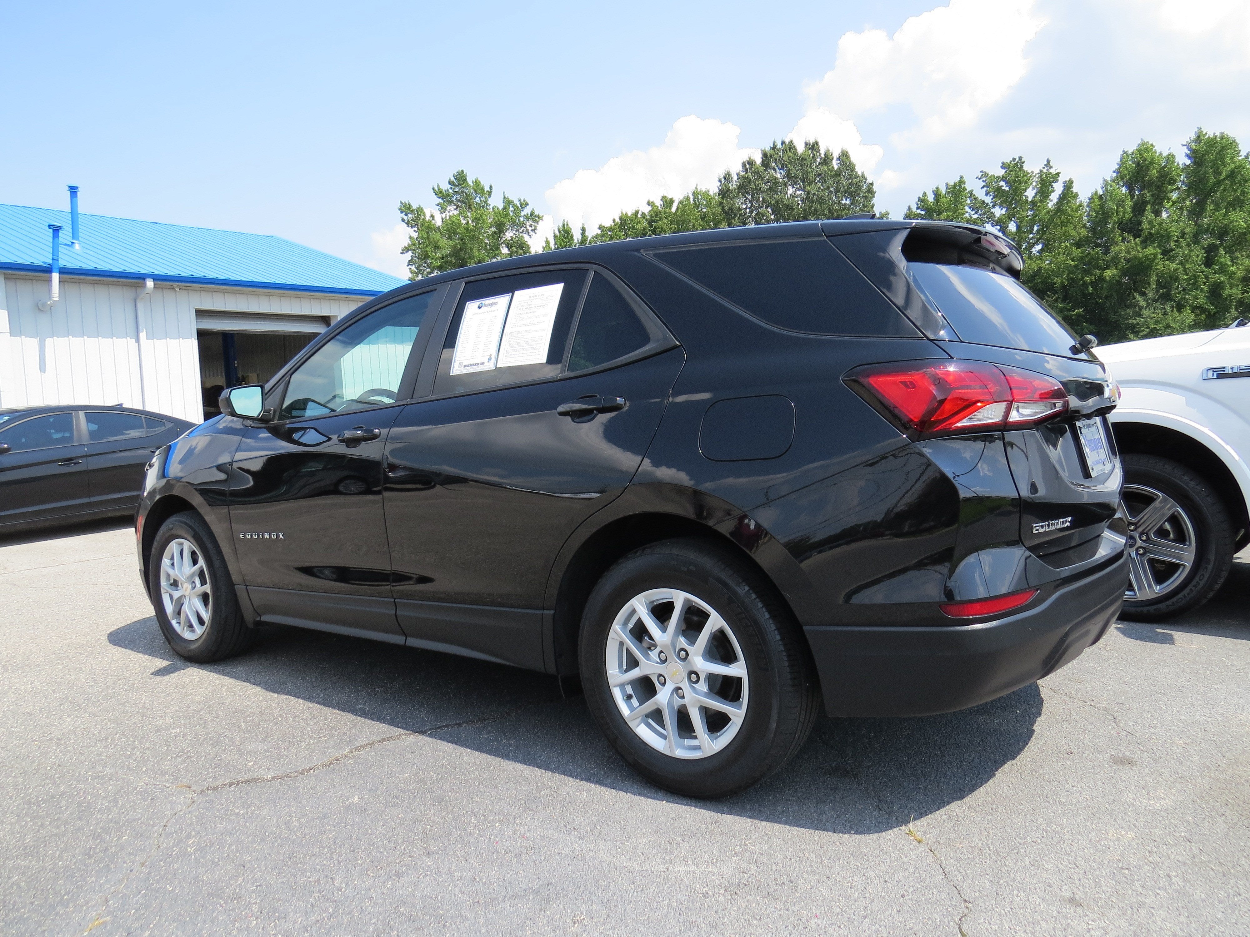 2023 Chevrolet Equinox LS
