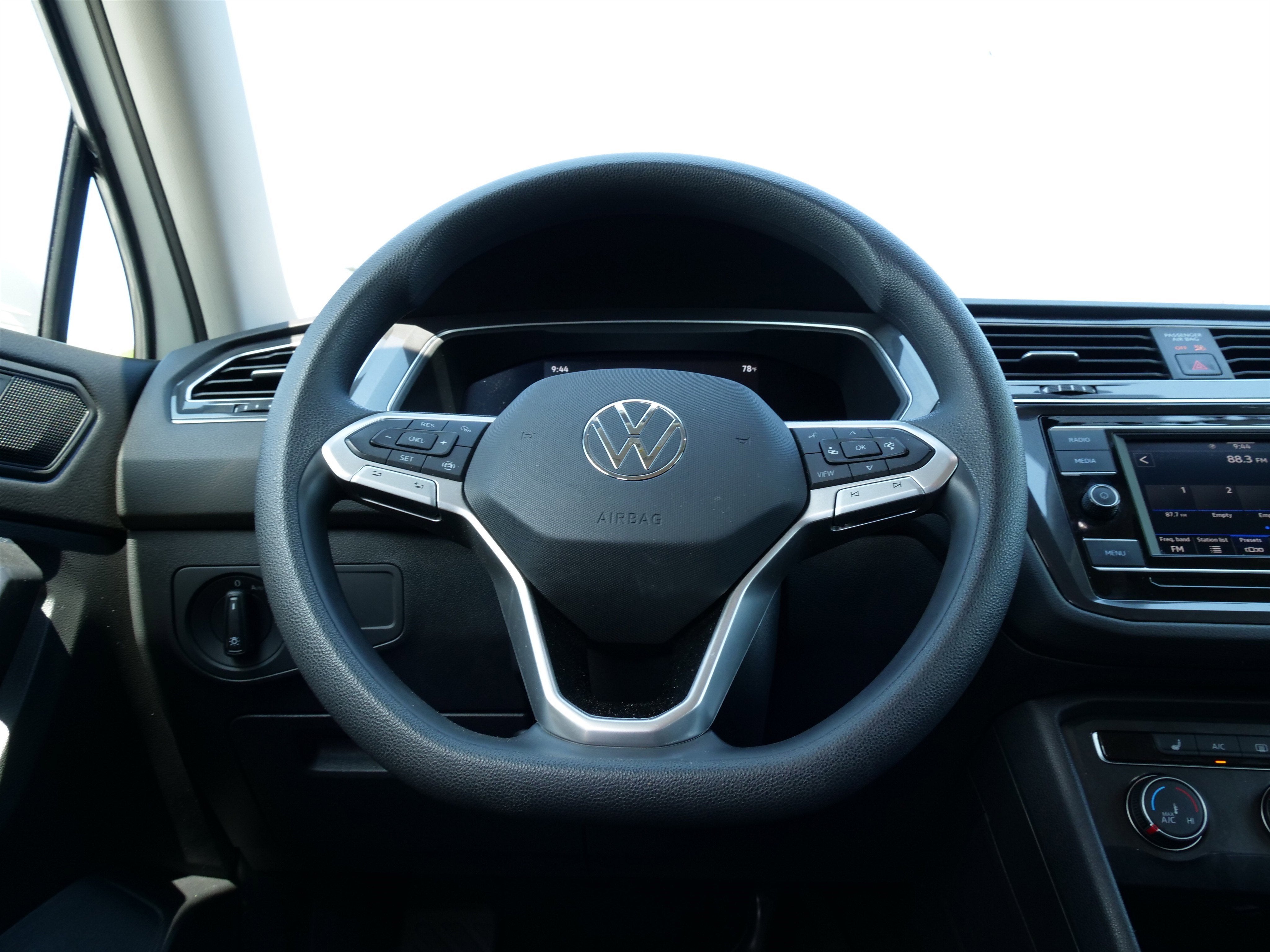 2023 Volkswagen Tiguan S