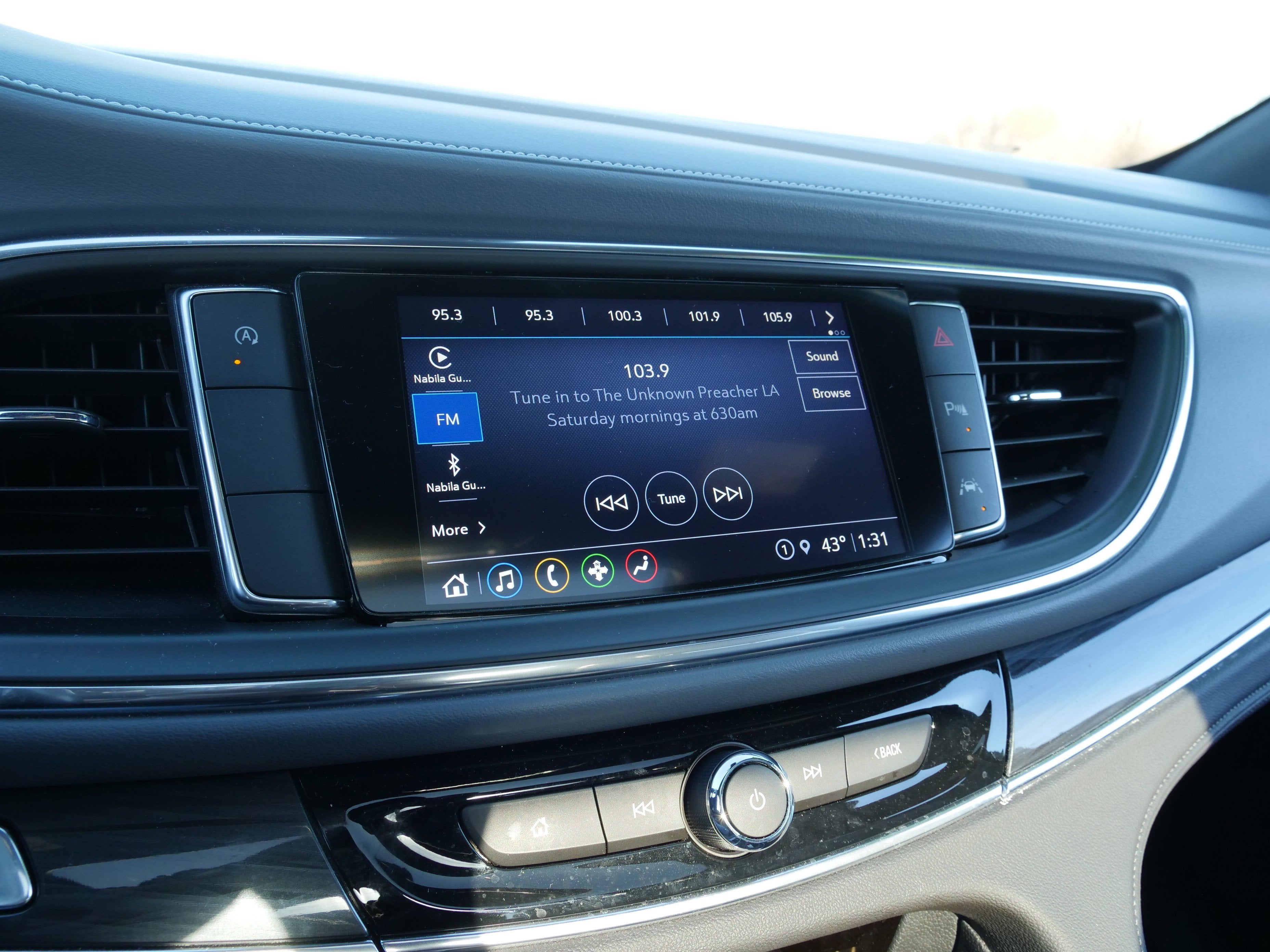 2023 Buick Enclave Essence