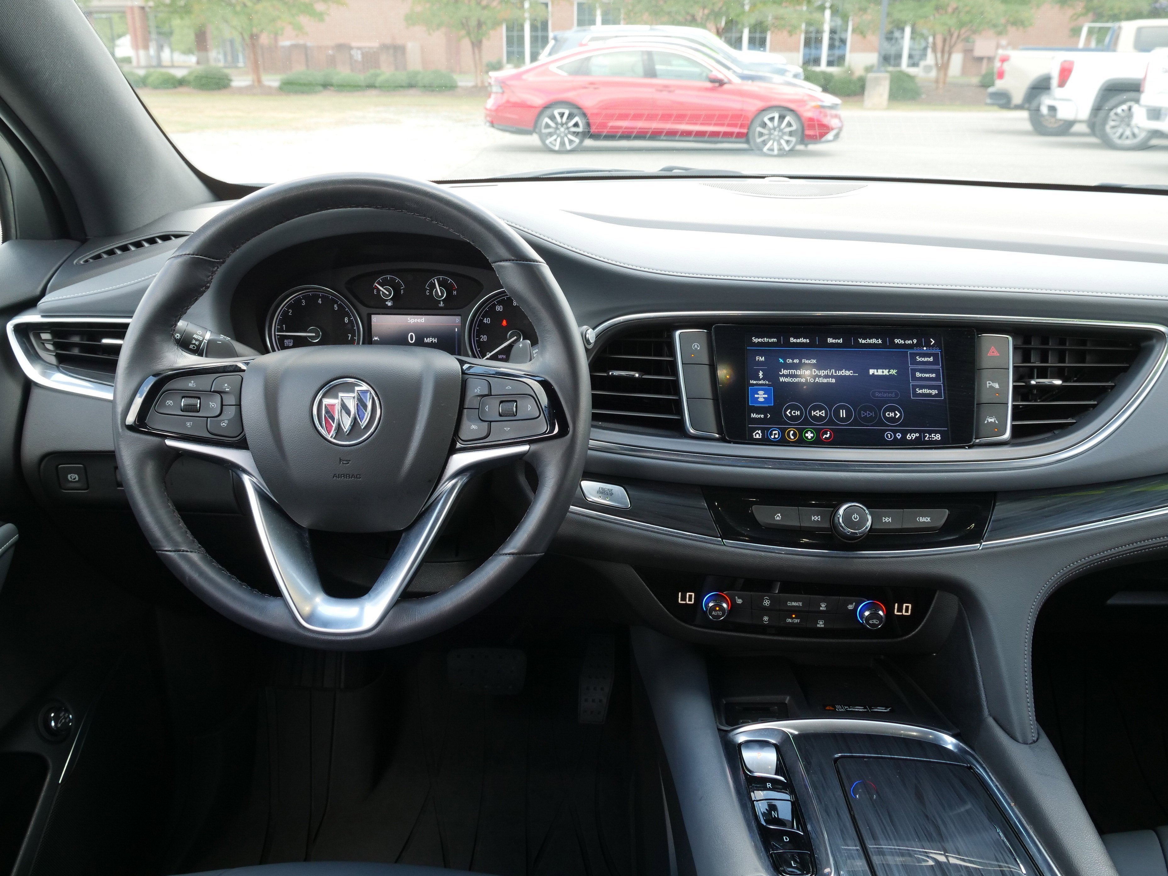 2023 Buick Enclave Essence