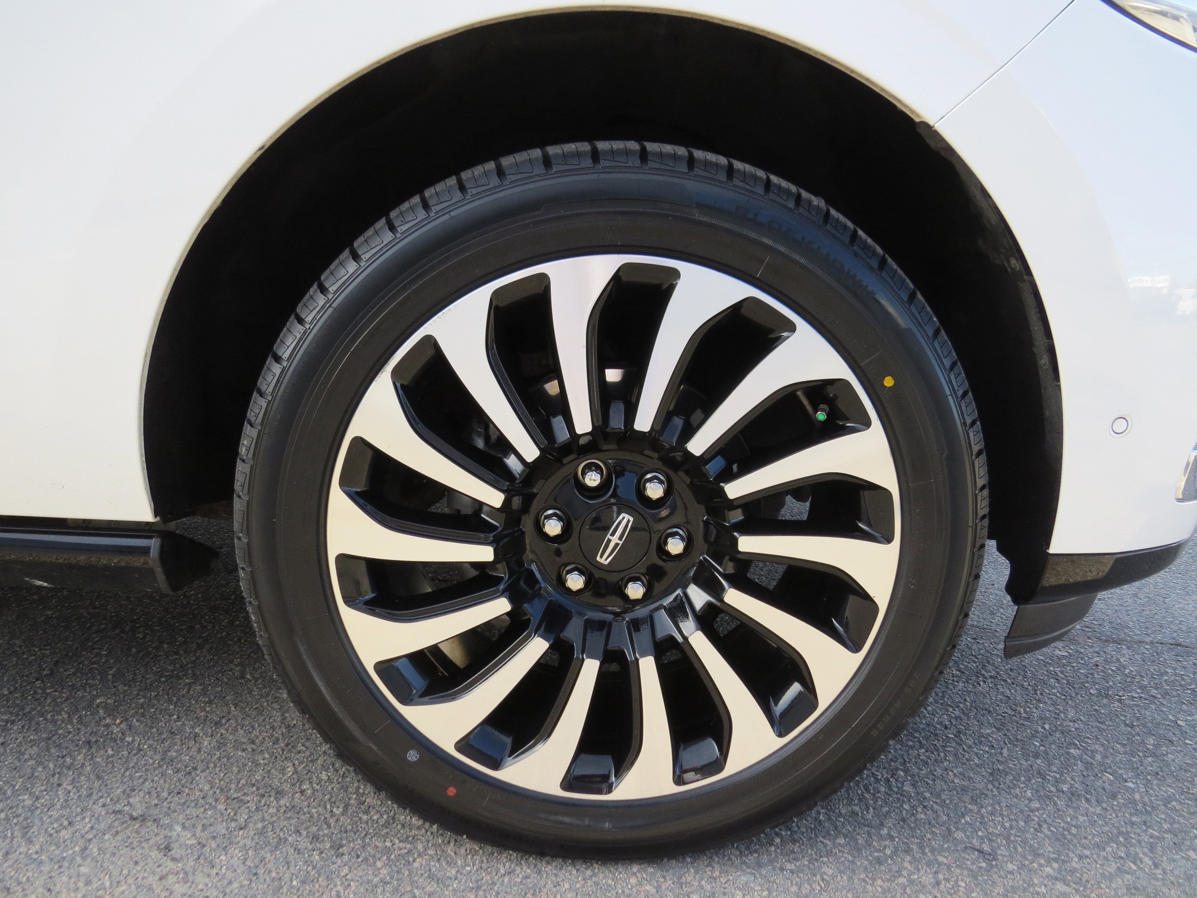 2024 Lincoln Navigator Black Label