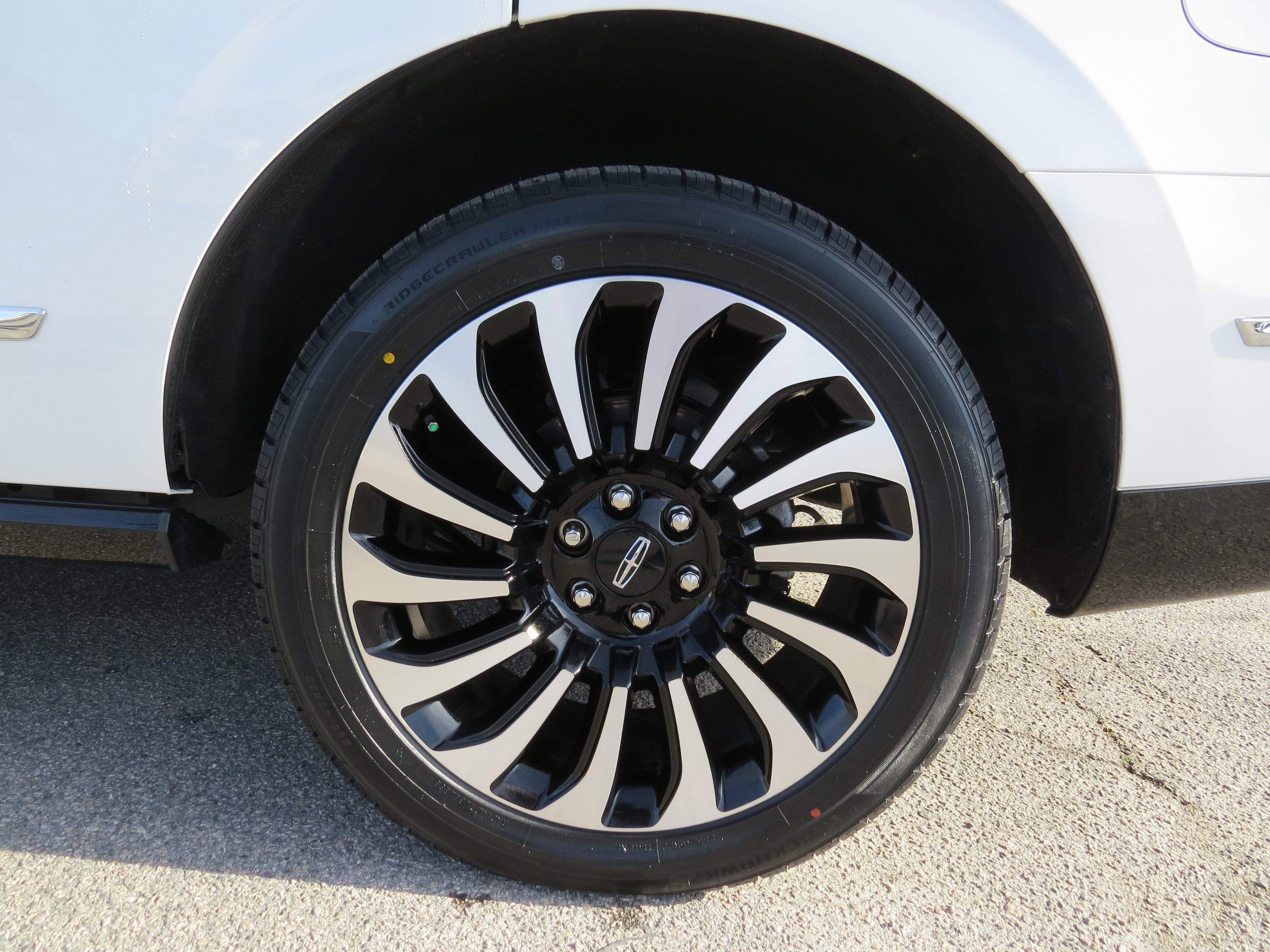 2024 Lincoln Navigator Black Label