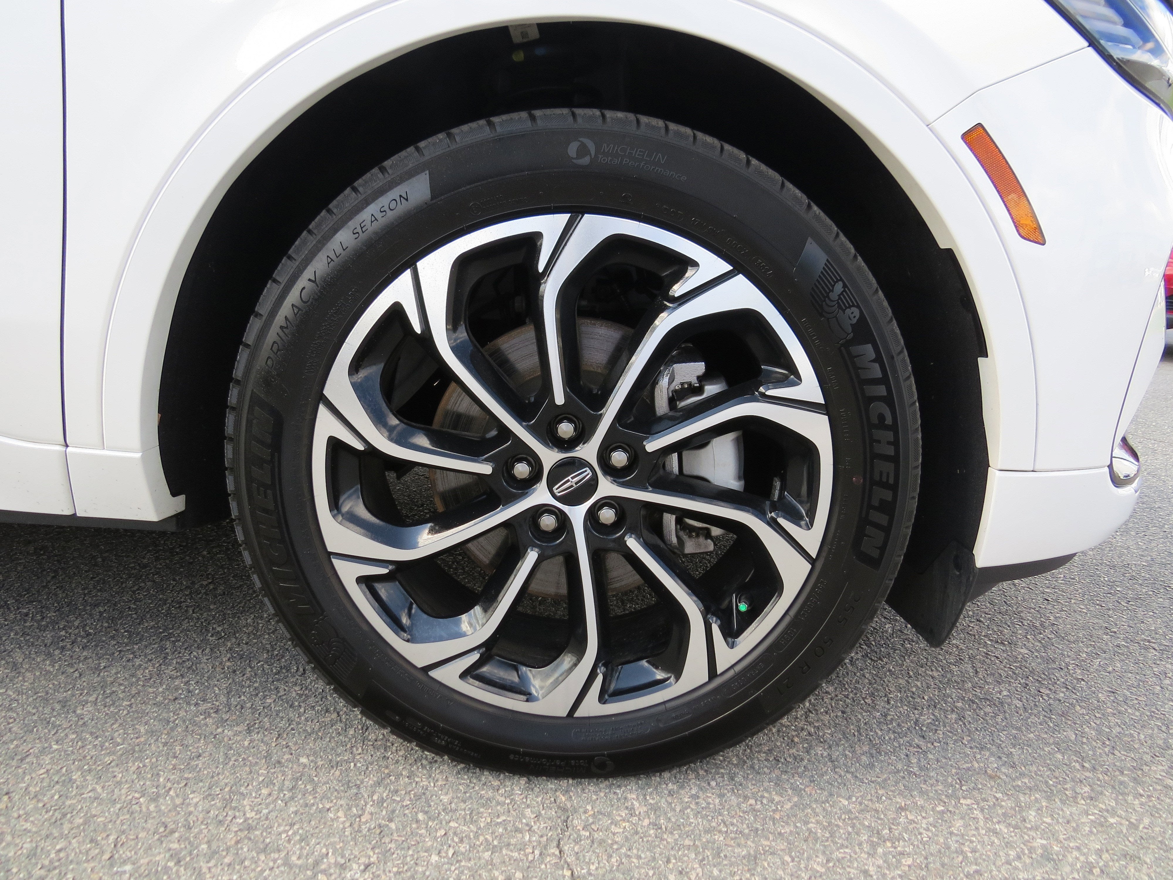 2025 Lincoln Nautilus Reserve