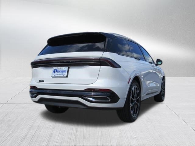 2025 Lincoln Nautilus Reserve