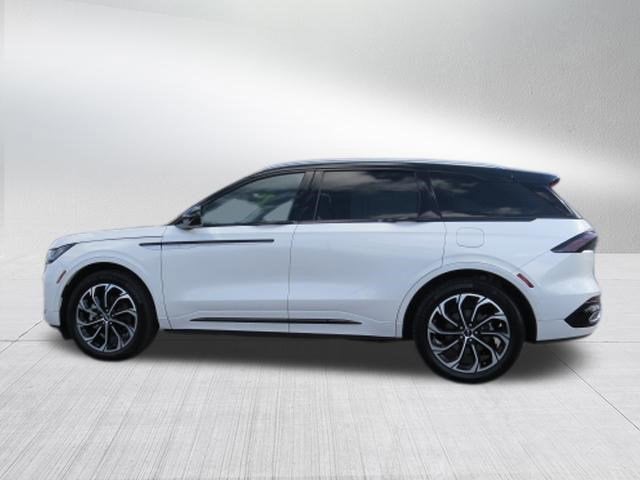 2025 Lincoln Nautilus Reserve