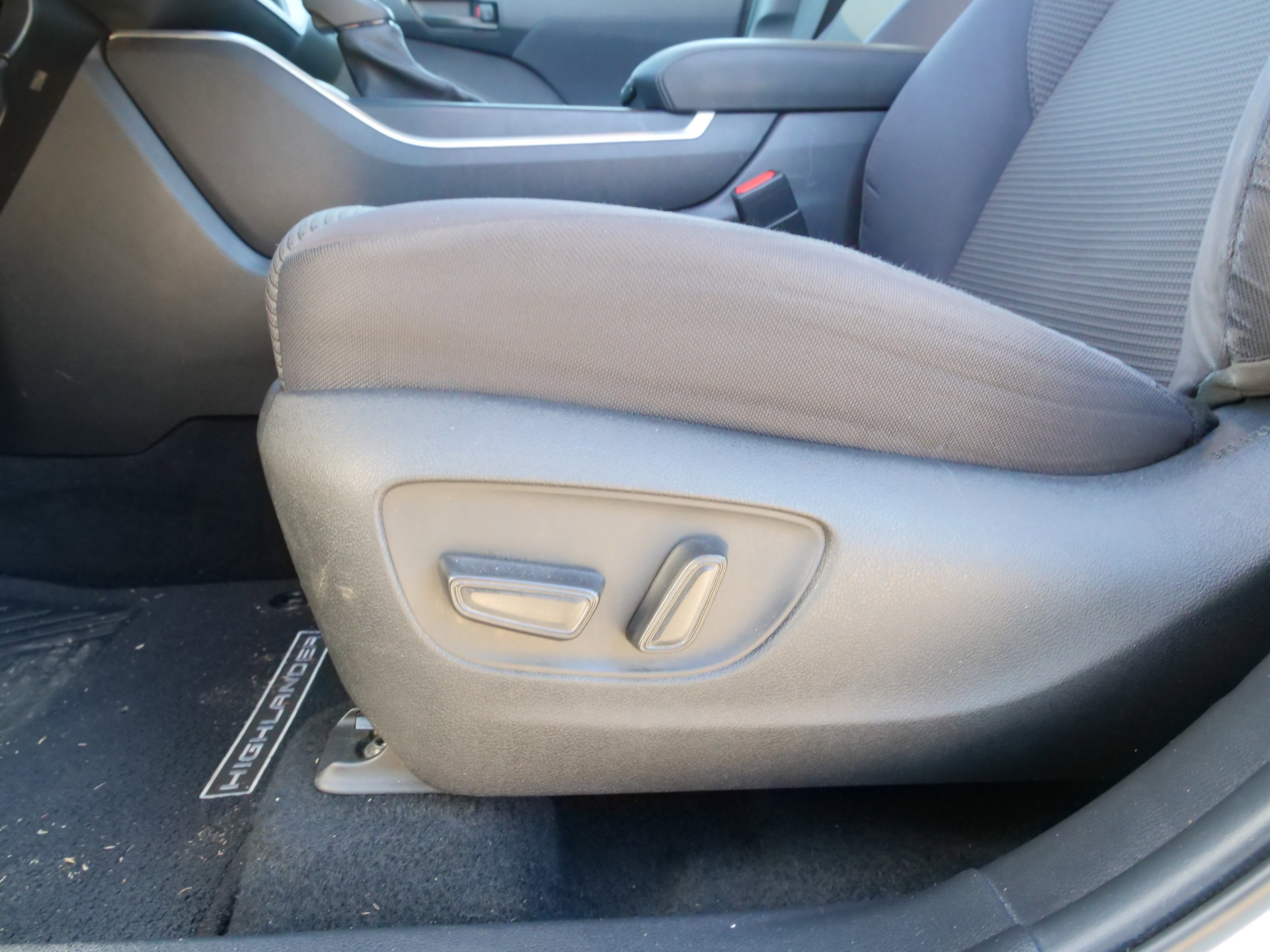 2021 Toyota Highlander L